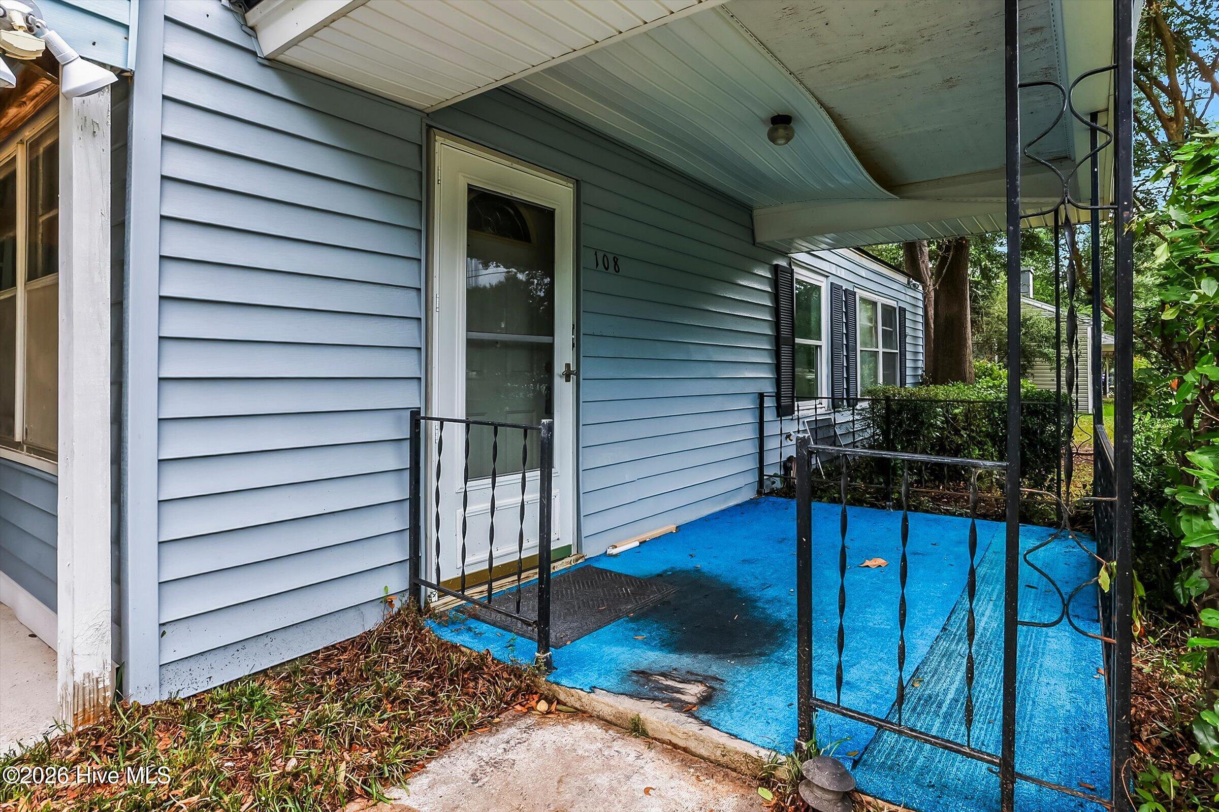 108 Smallridge Street Property Photo 4