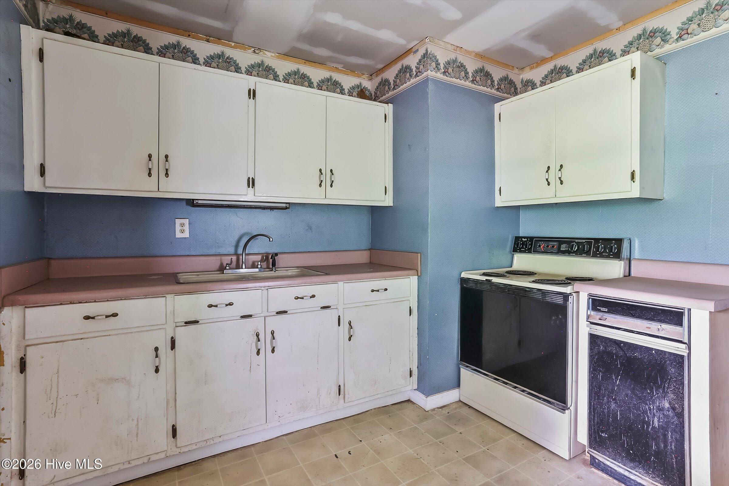 108 Smallridge Street Property Photo 9