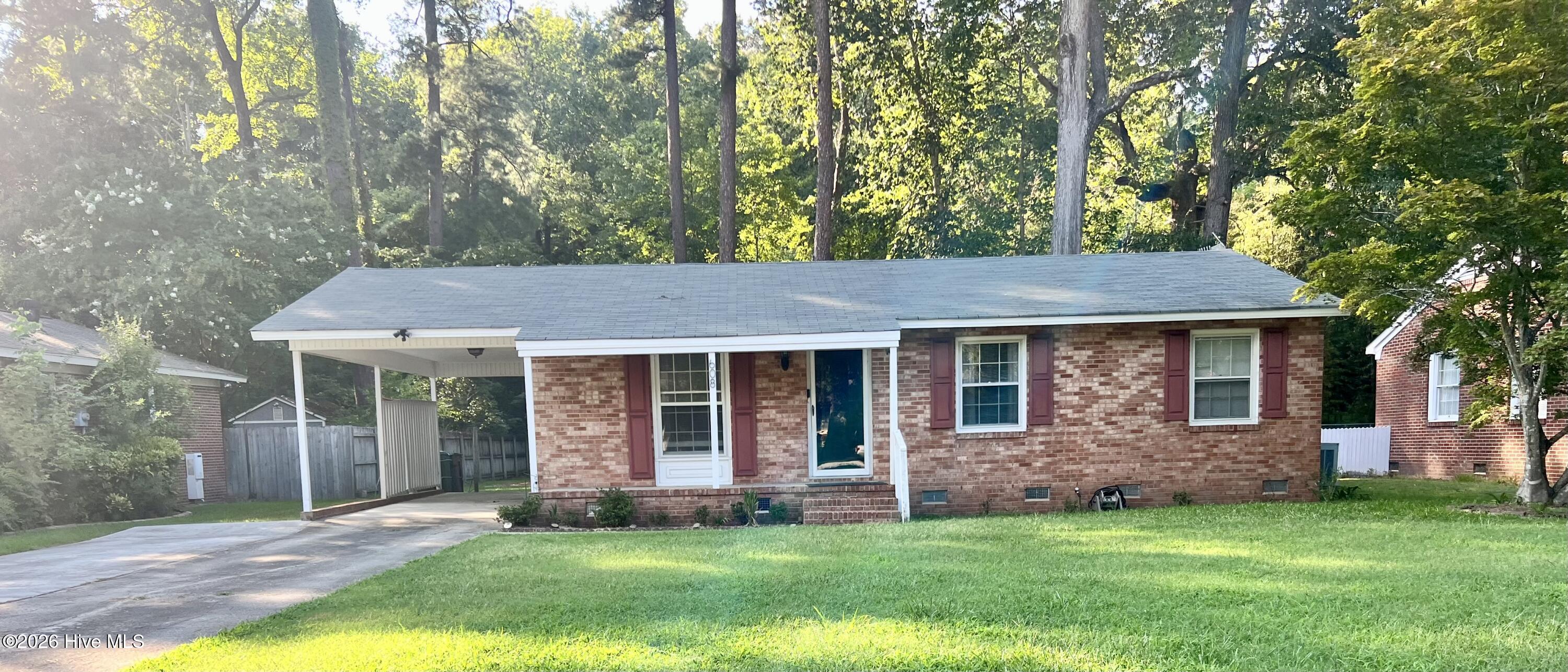 608 Forest Acres Drive Property Photo 2