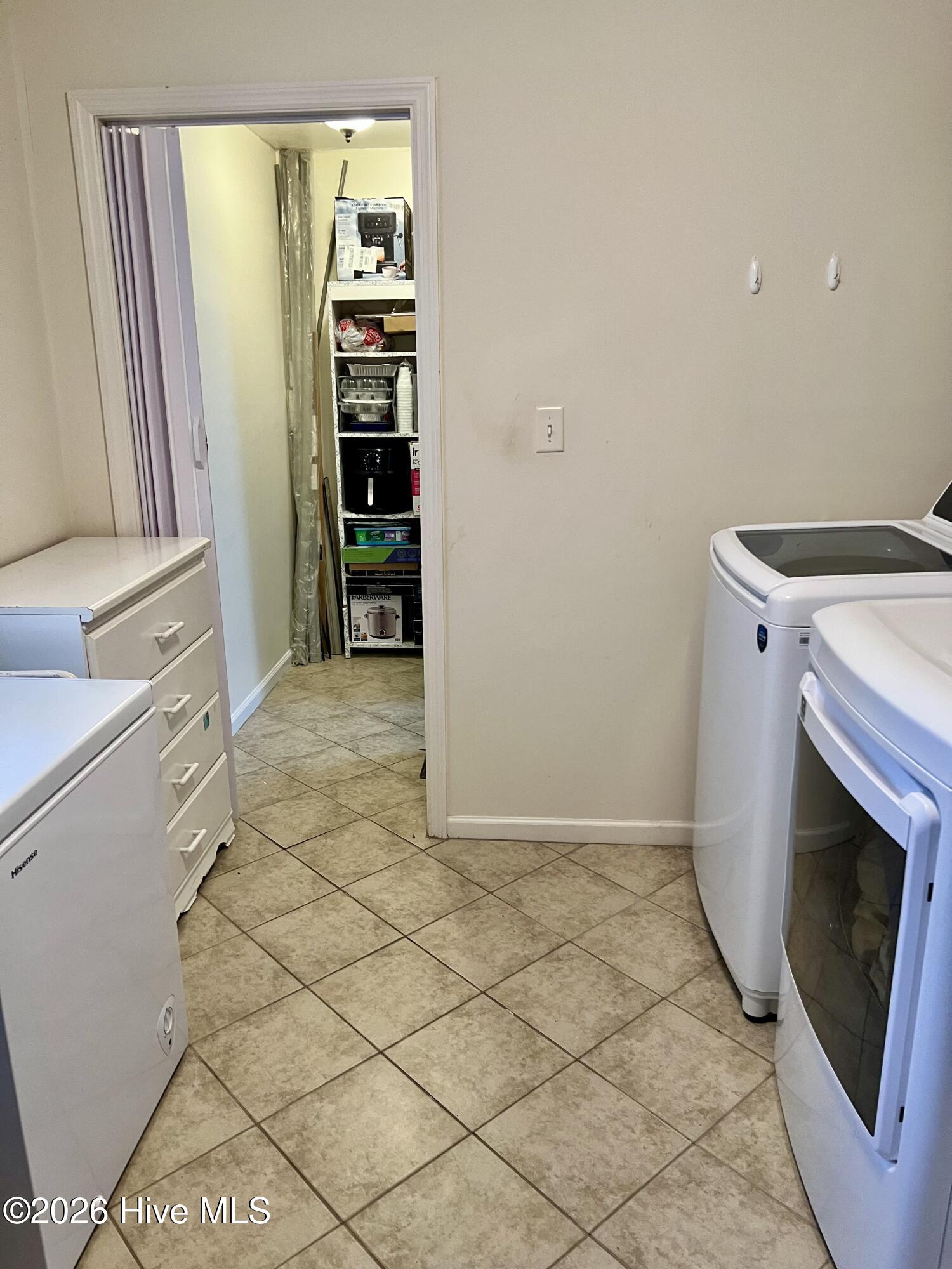 608 Forest Acres Drive Property Photo 14
