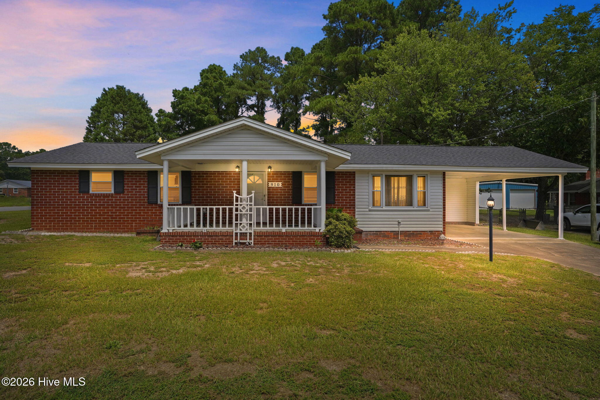 910 Old Grantham Road Property Photo 1