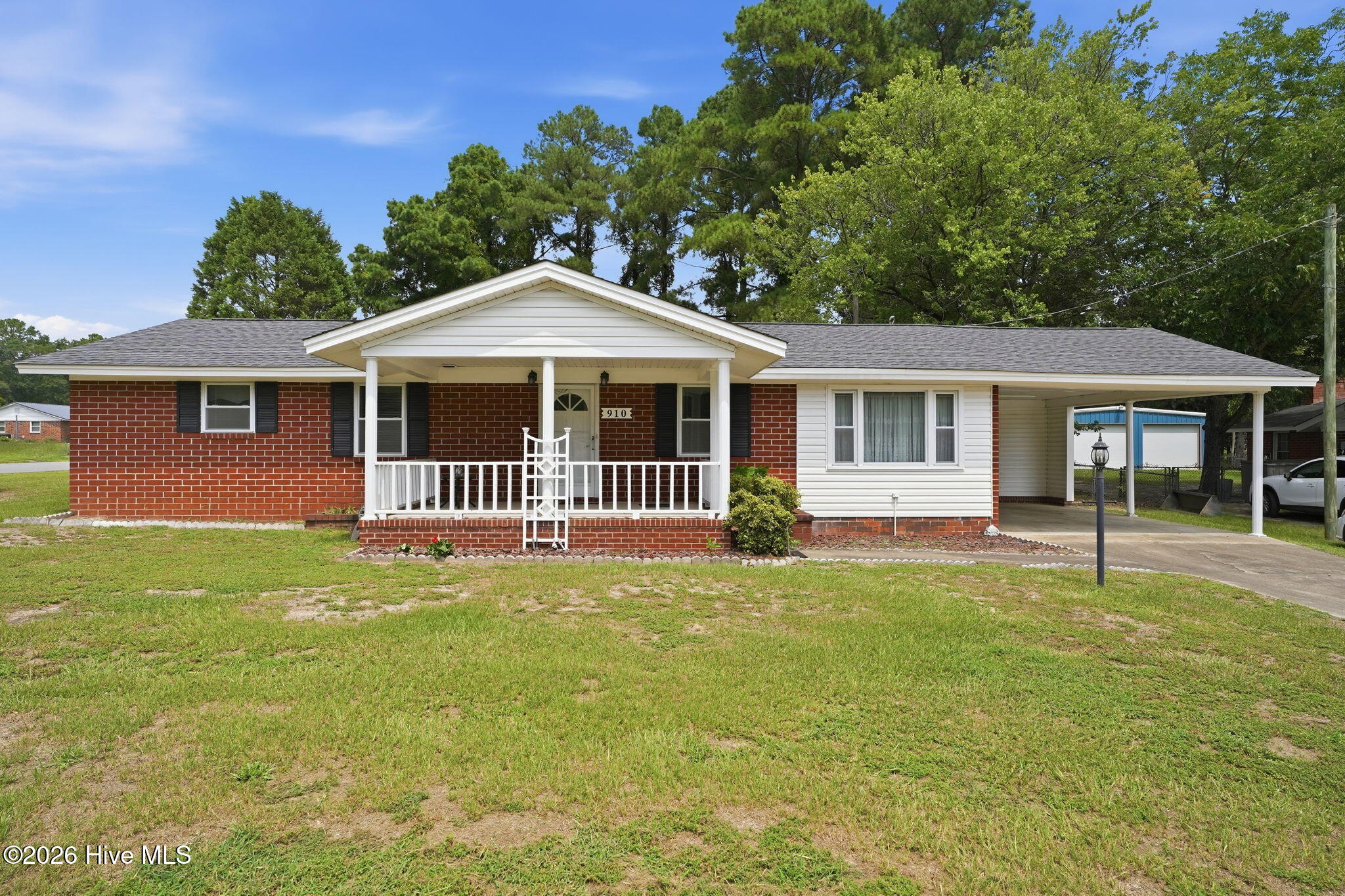 910 Old Grantham Road Property Photo 4
