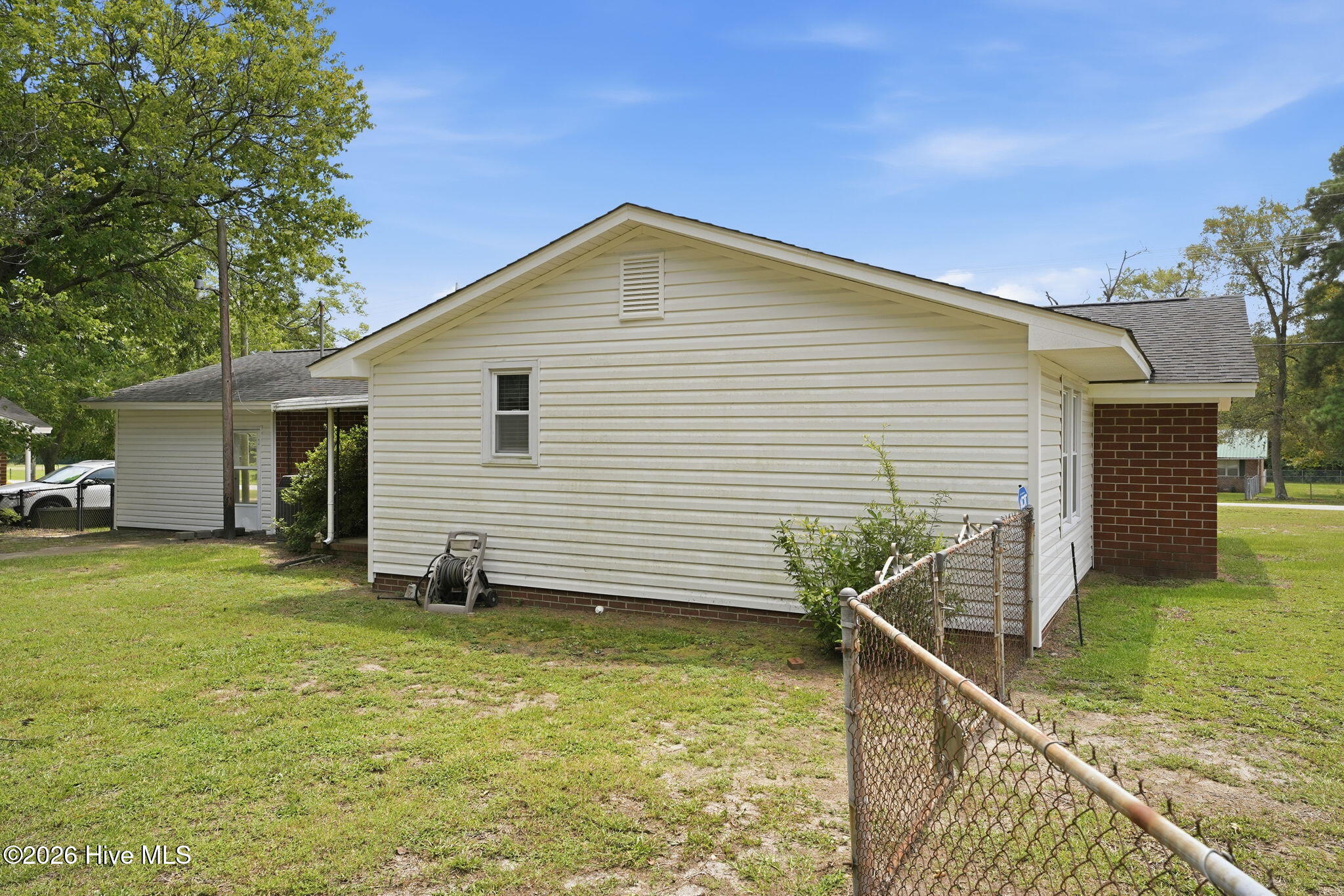 910 Old Grantham Road Property Photo 13