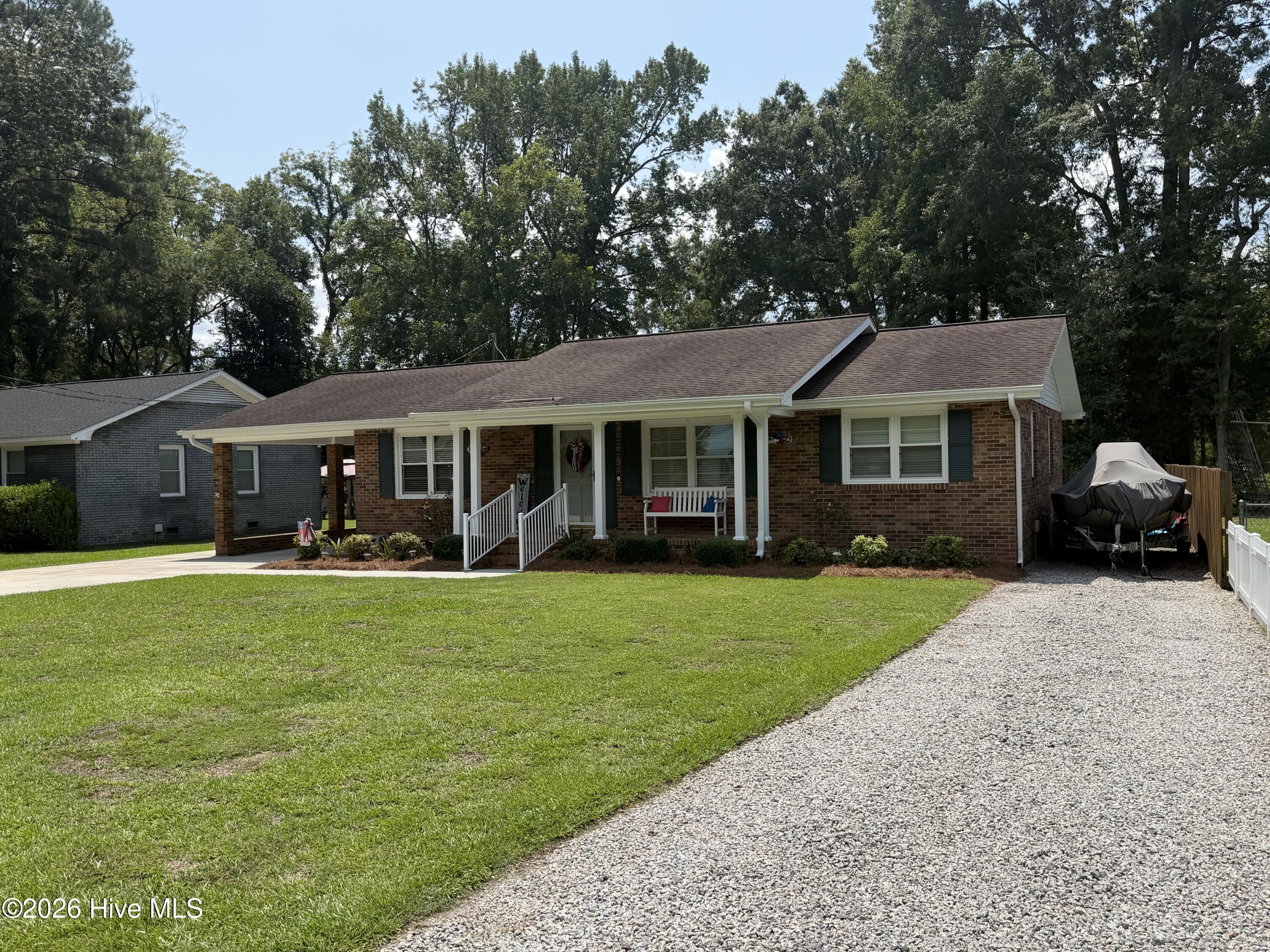 209 Nancy Street Property Photo 2