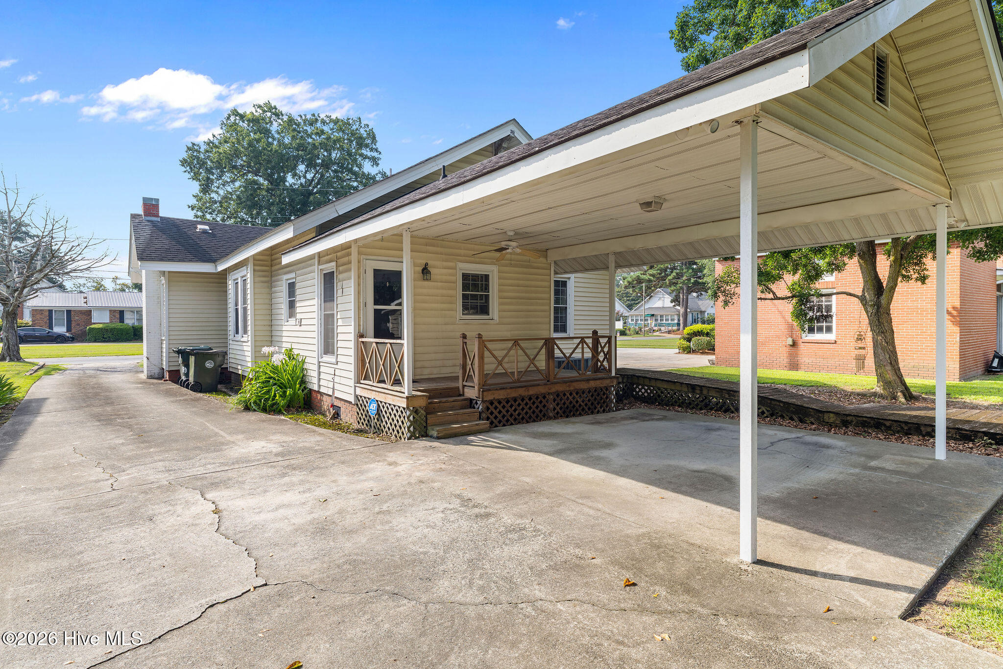 313 N Breazeale Avenue Property Photo 7