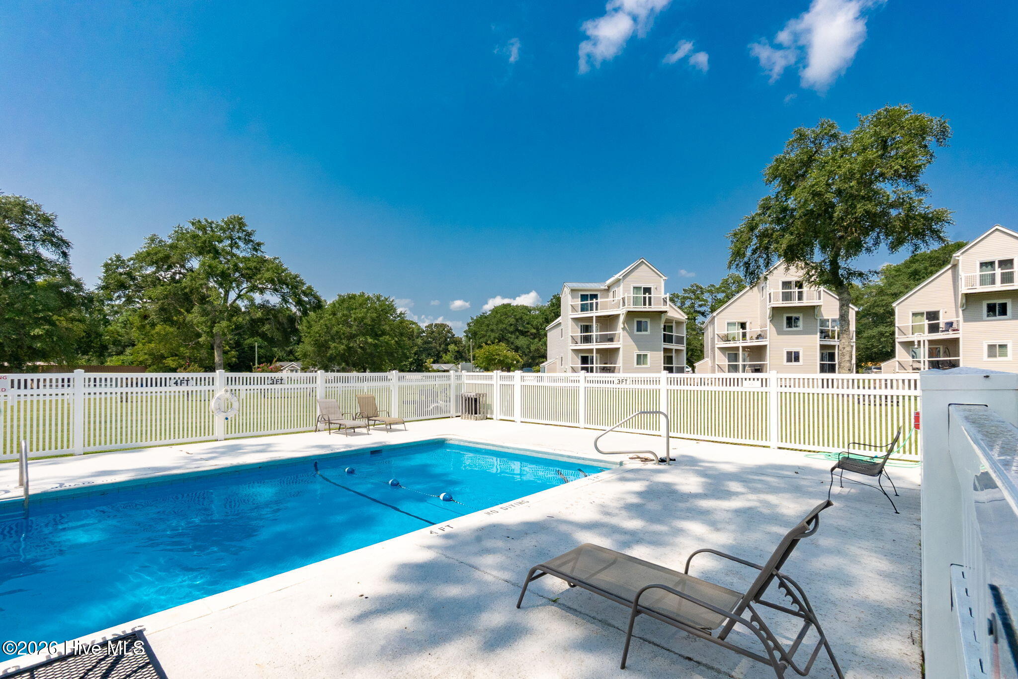 89 Country Club Drive Apt B1 Property Photo 28