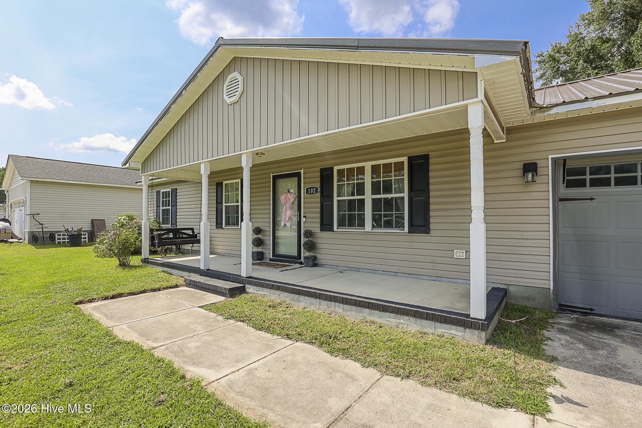 102 Turtle Creek Court Property Photo 3