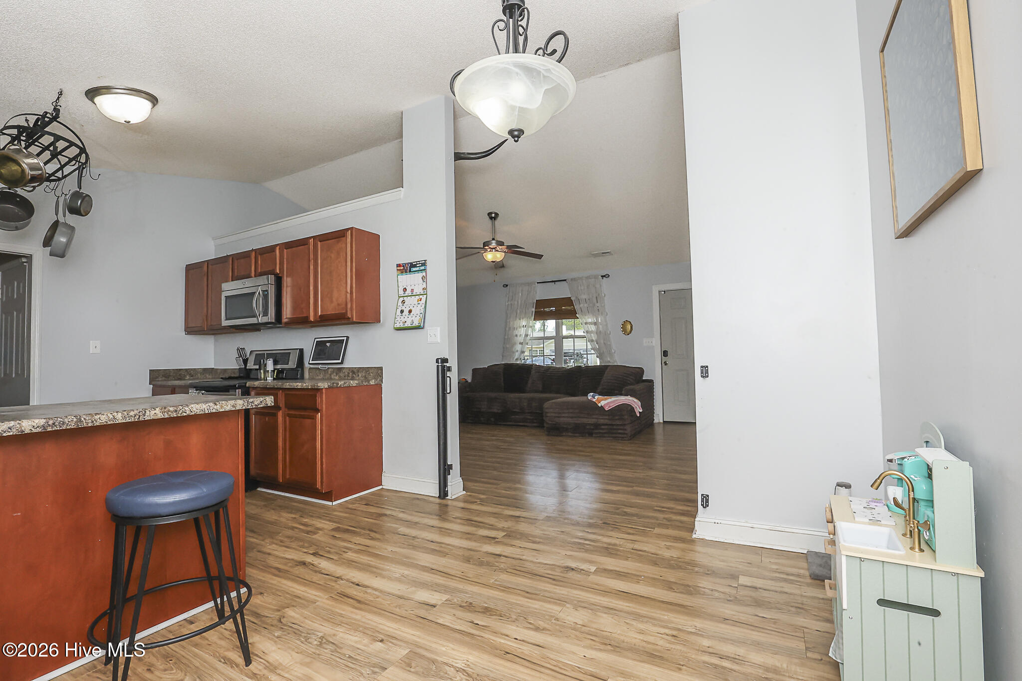 102 Turtle Creek Court Property Photo 7