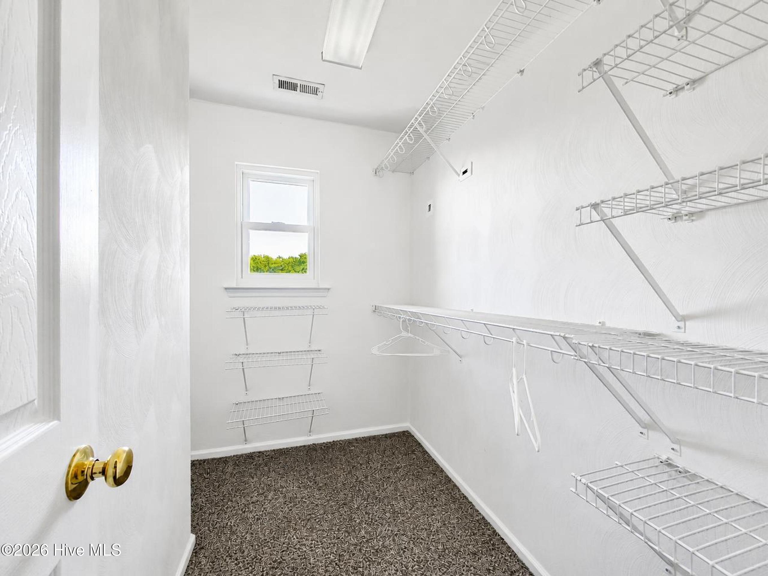 116 Stedman Lane E Property Photo 13