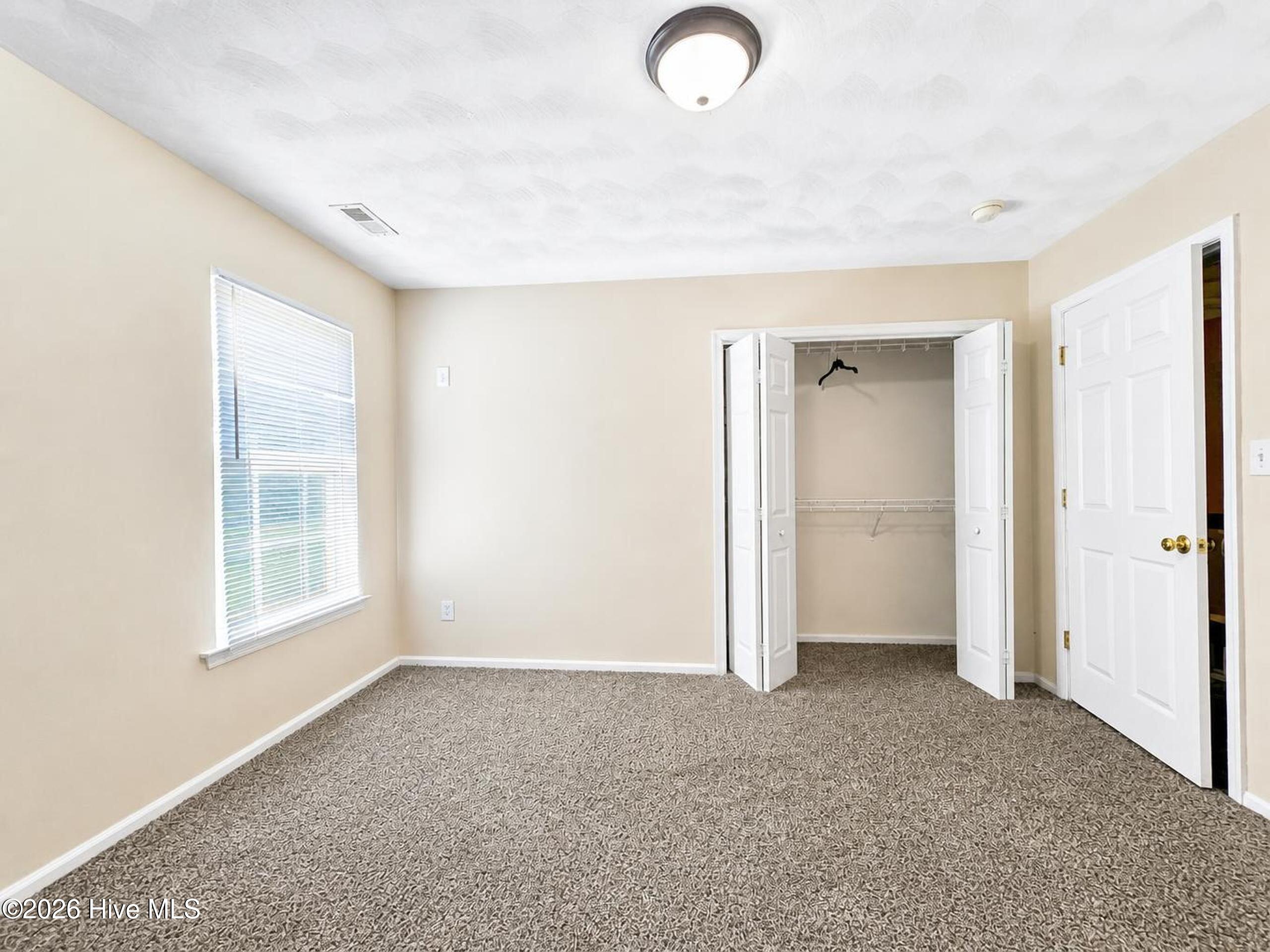 116 Stedman Lane E Property Photo 15