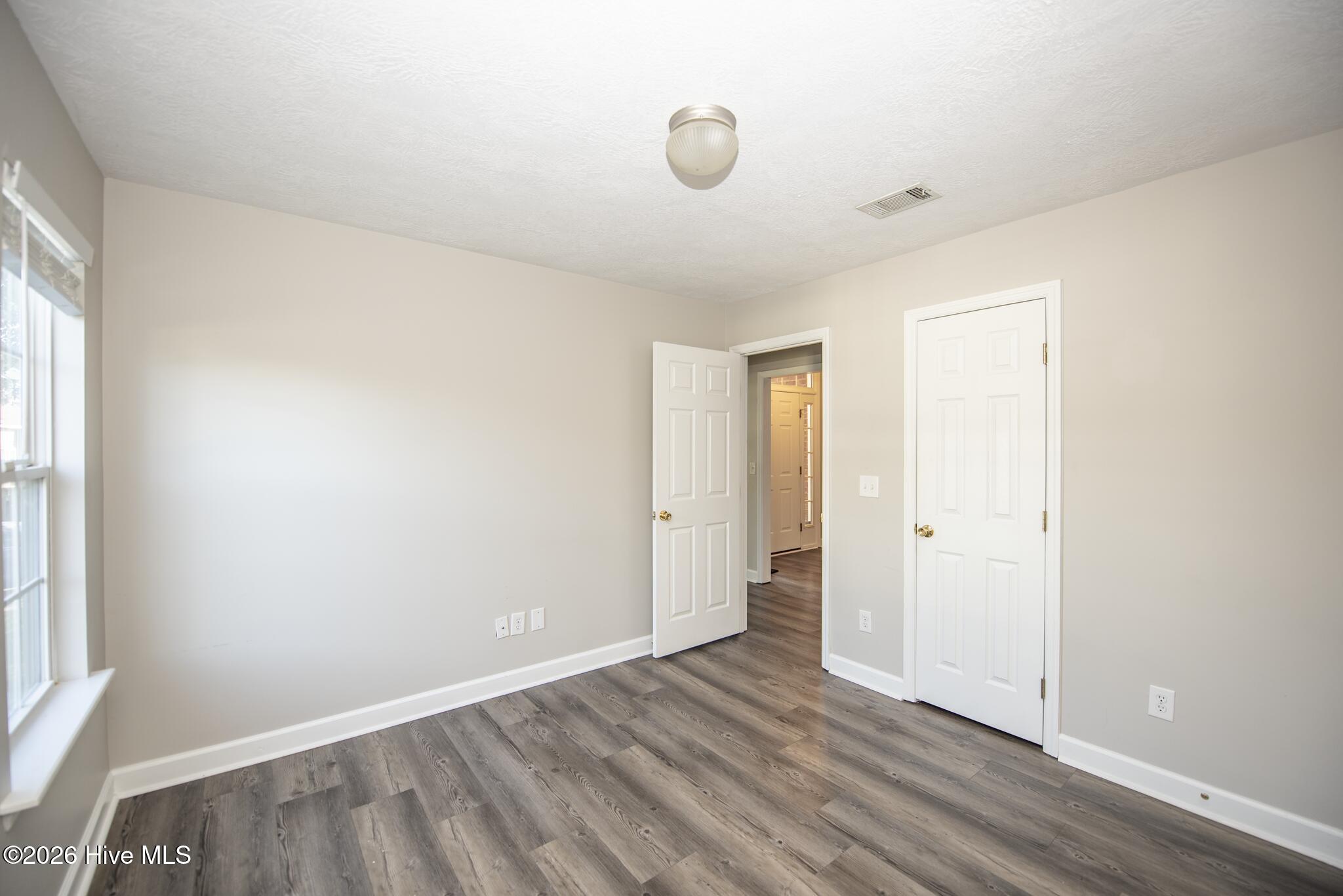 702 Wickham Drive Property Photo 9
