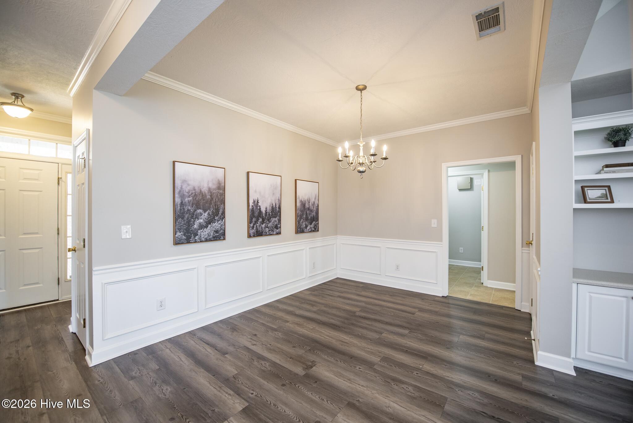702 Wickham Drive Property Photo 15