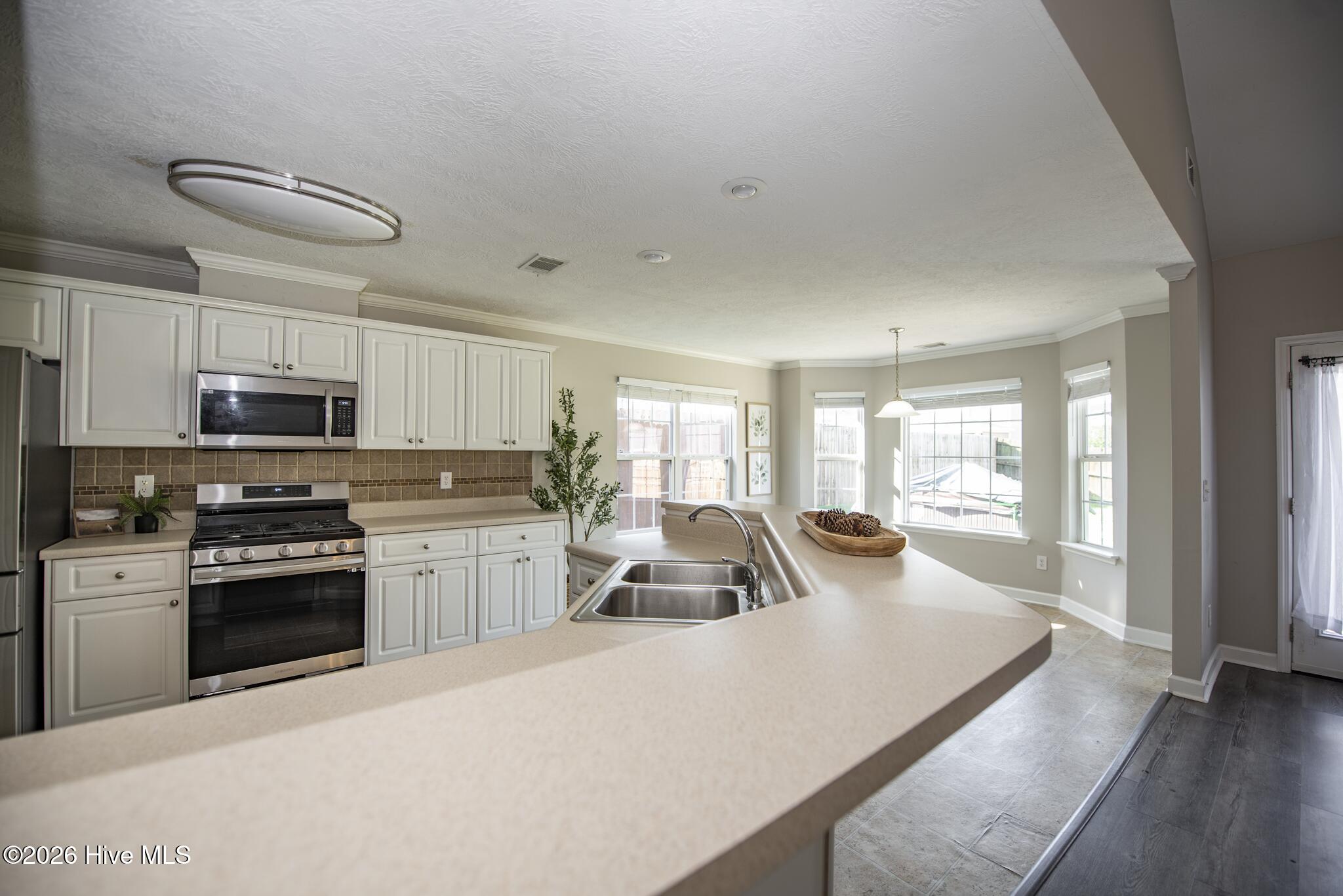 702 Wickham Drive Property Photo 19