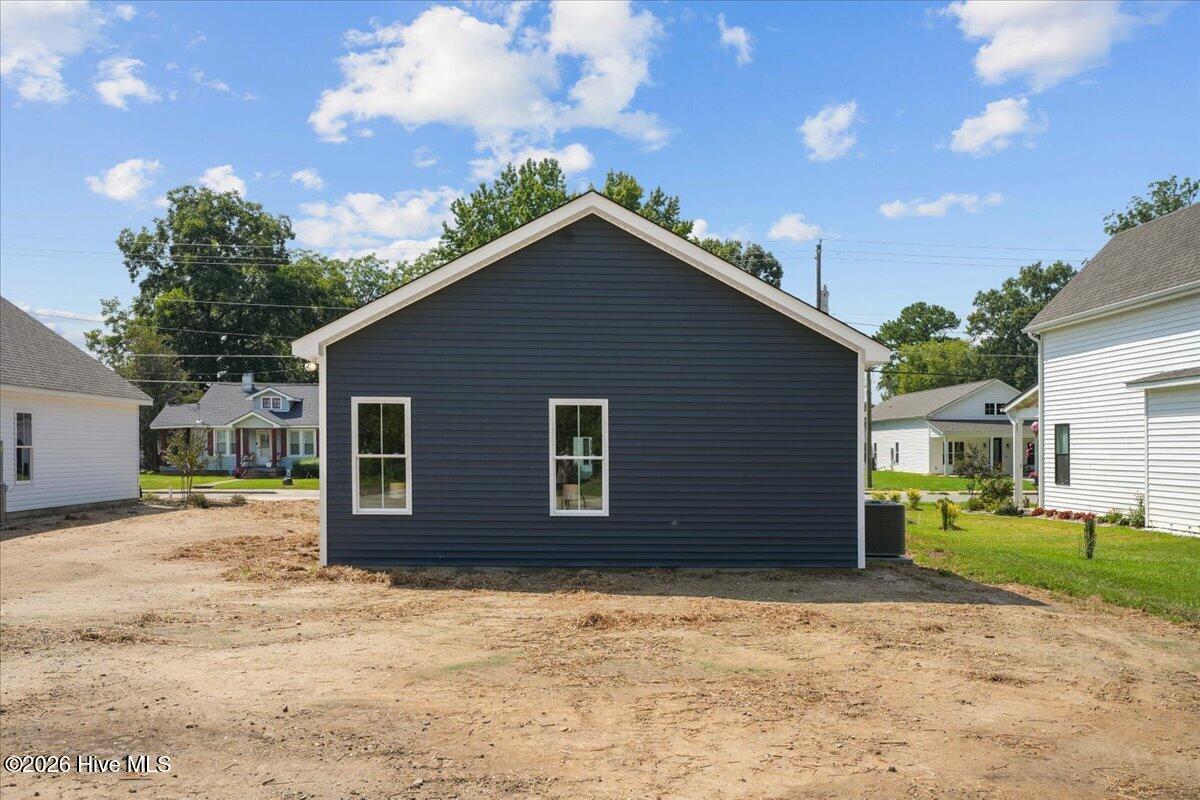 304 S Sycamore Street Property Photo 31