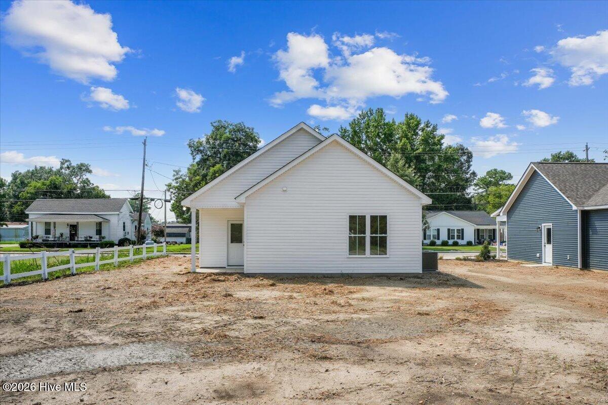 306 S Sycamore Street Property Photo 32