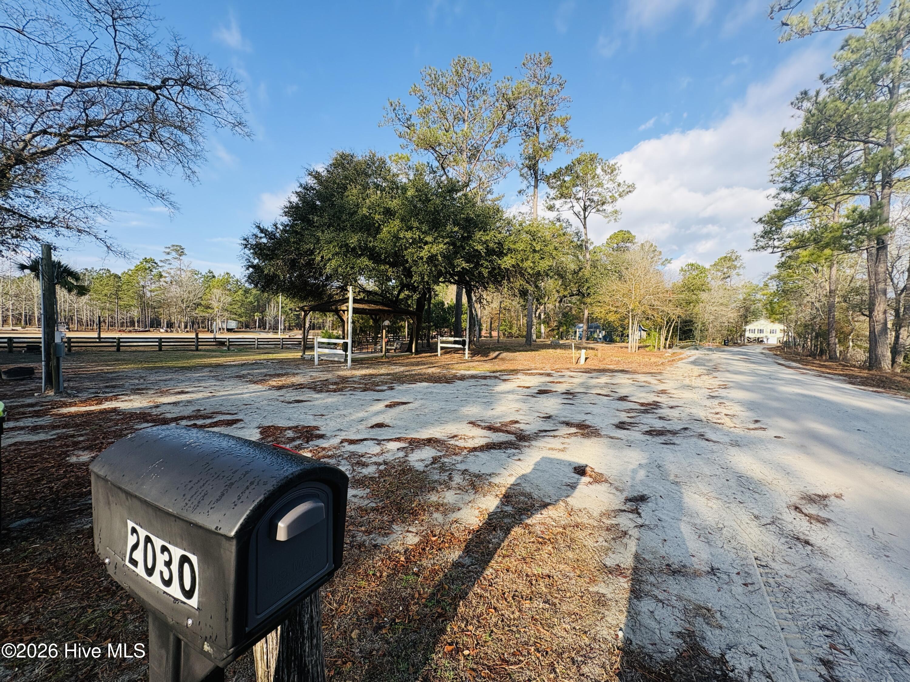 2030 4 River Road Property Photo 3