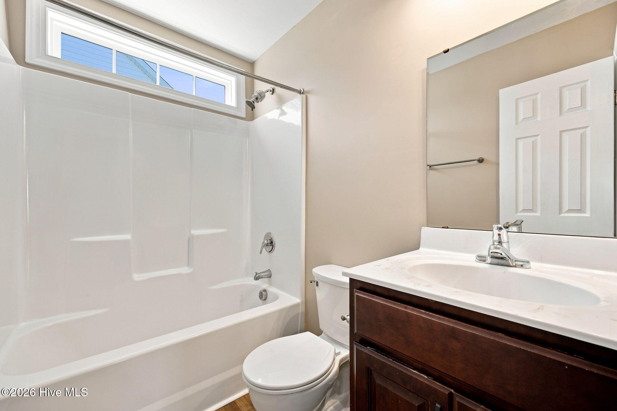 3721 Tifgreen Drive Property Photo 16