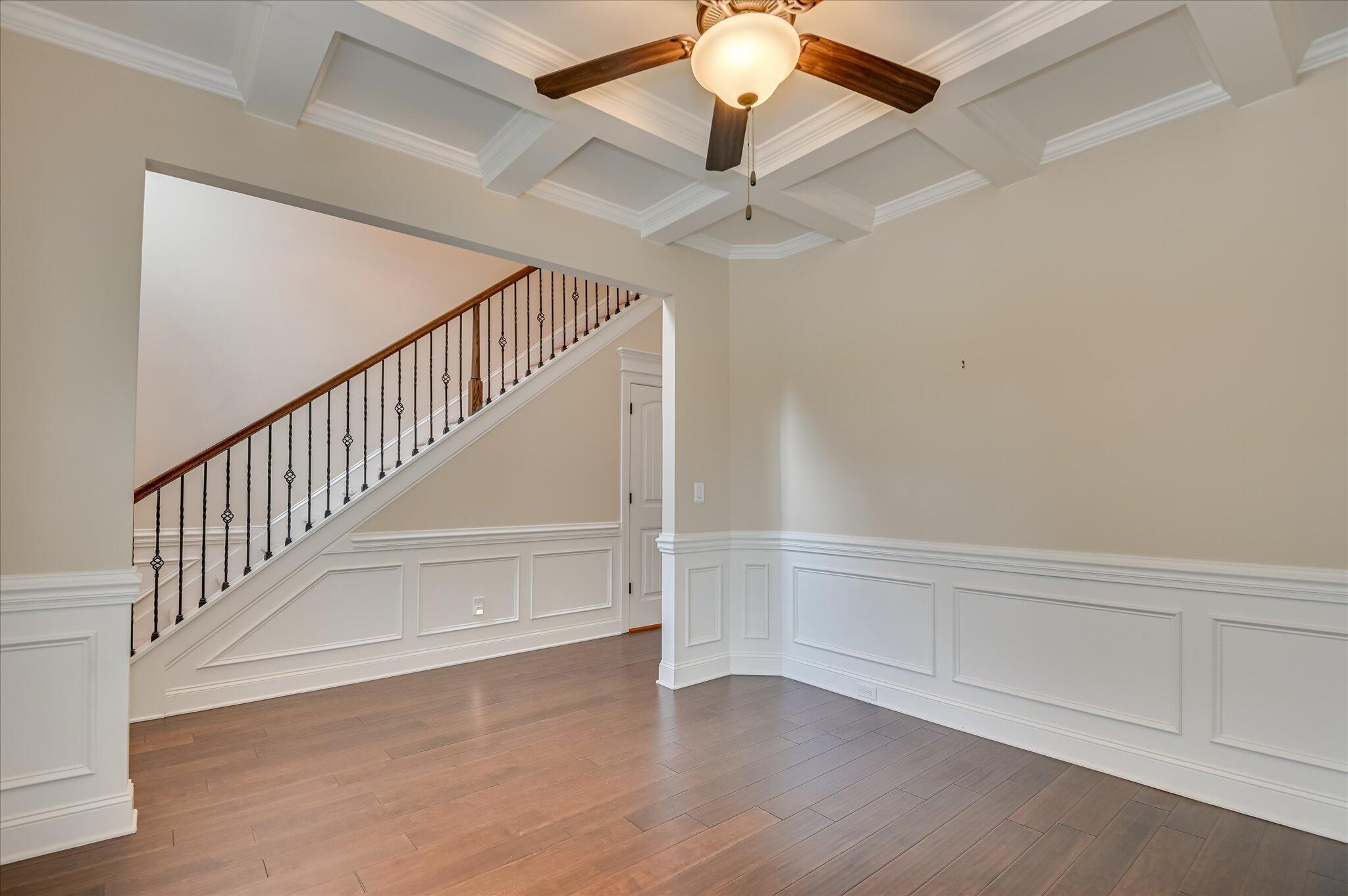 207 Edenbridge Way Property Photo 21
