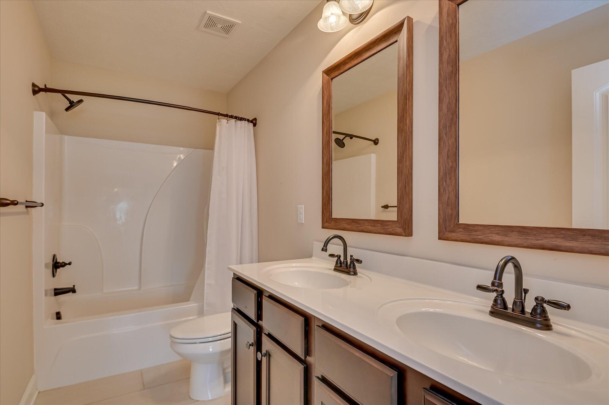 207 Edenbridge Way Property Photo 35