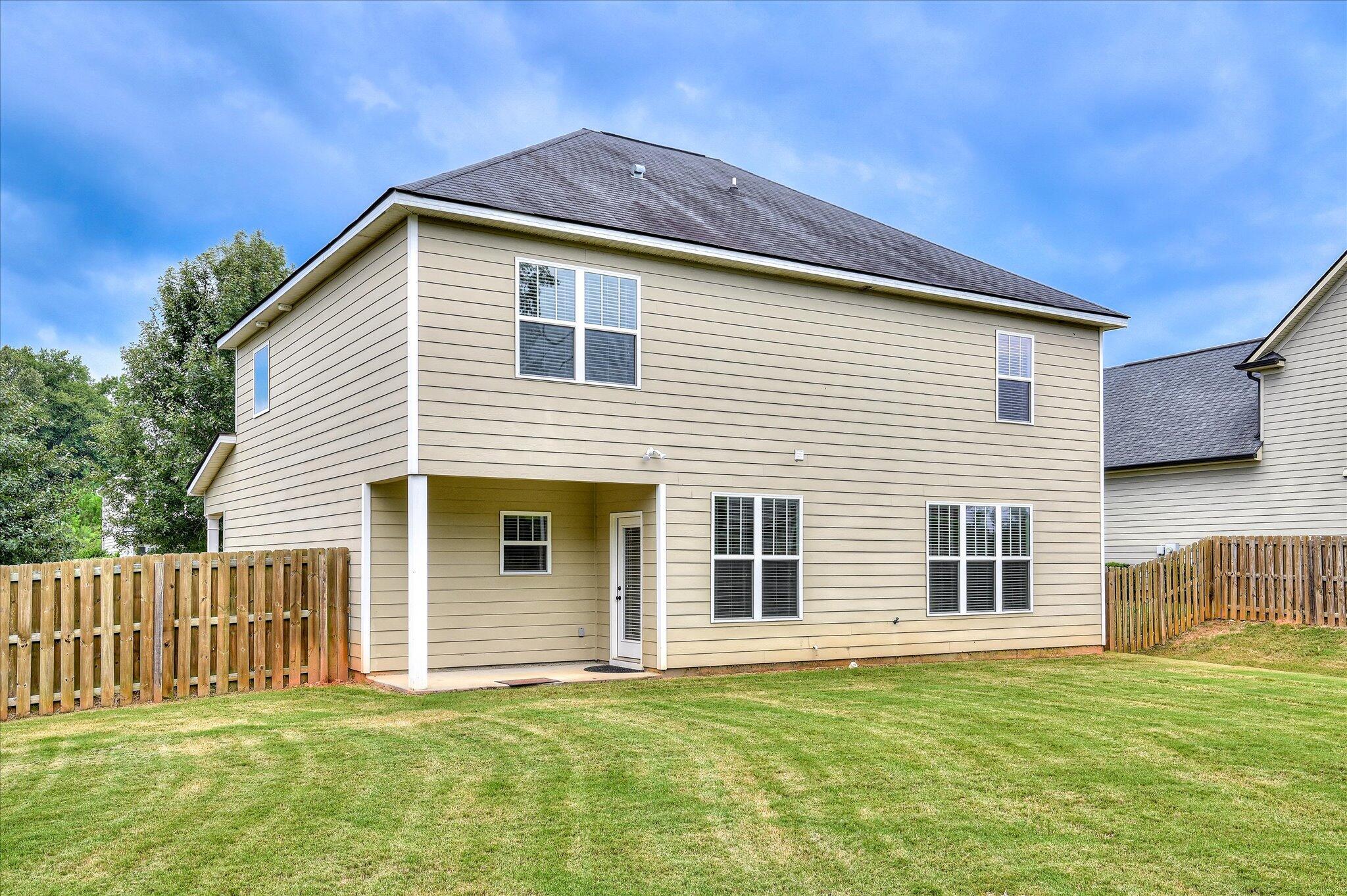 207 Edenbridge Way Property Photo 43