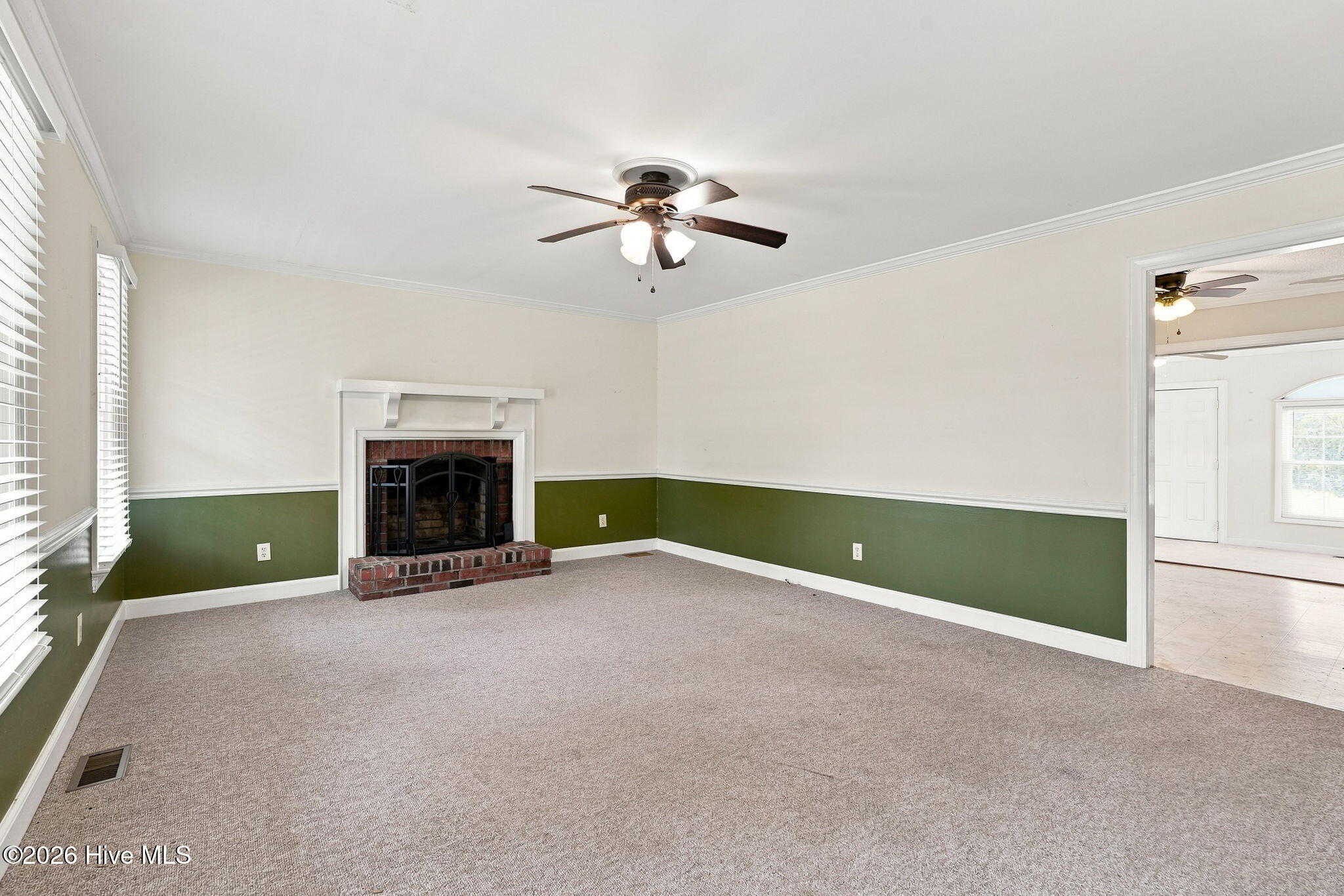 9438 Colonial Drive Property Photo 4