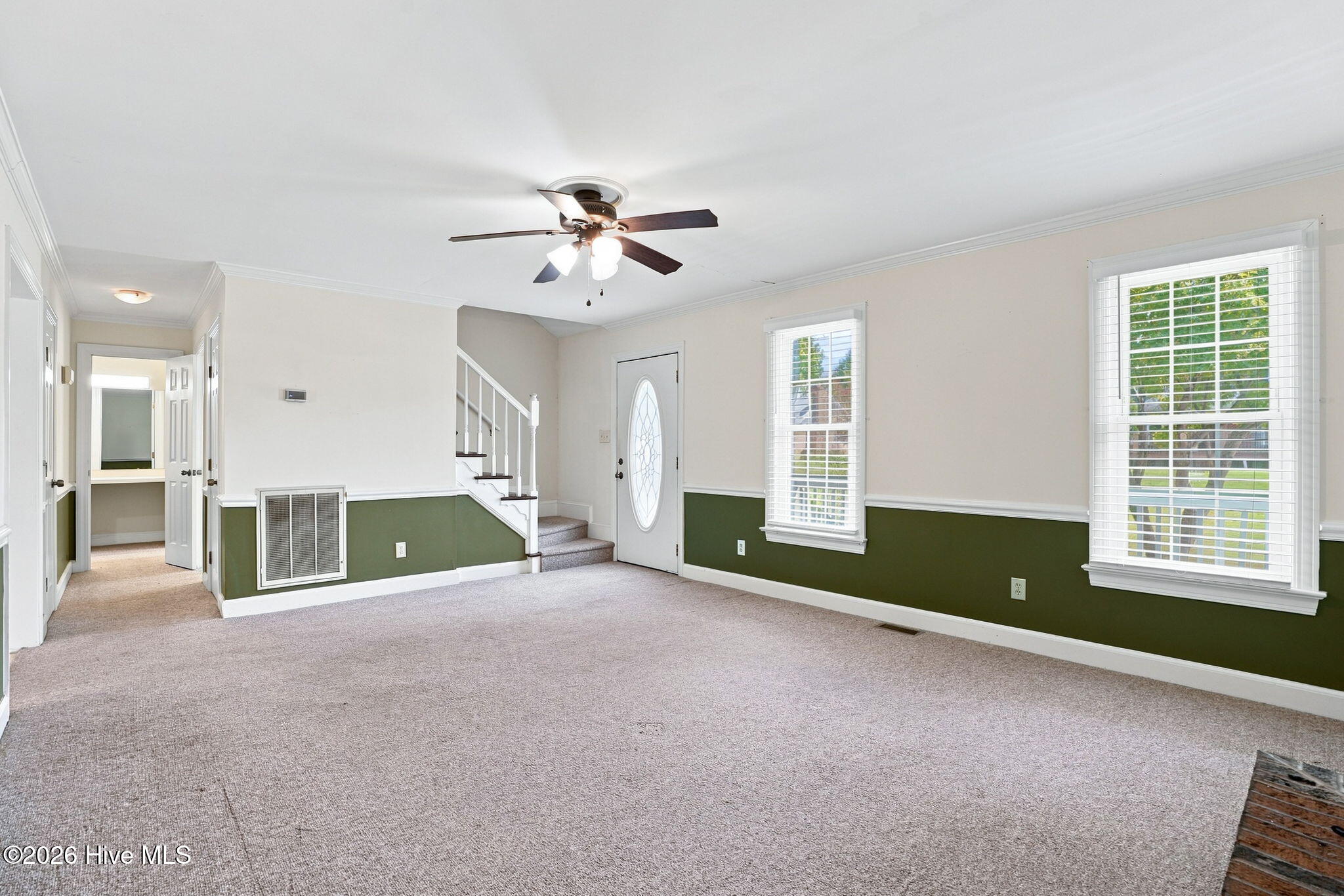 9438 Colonial Drive Property Photo 6
