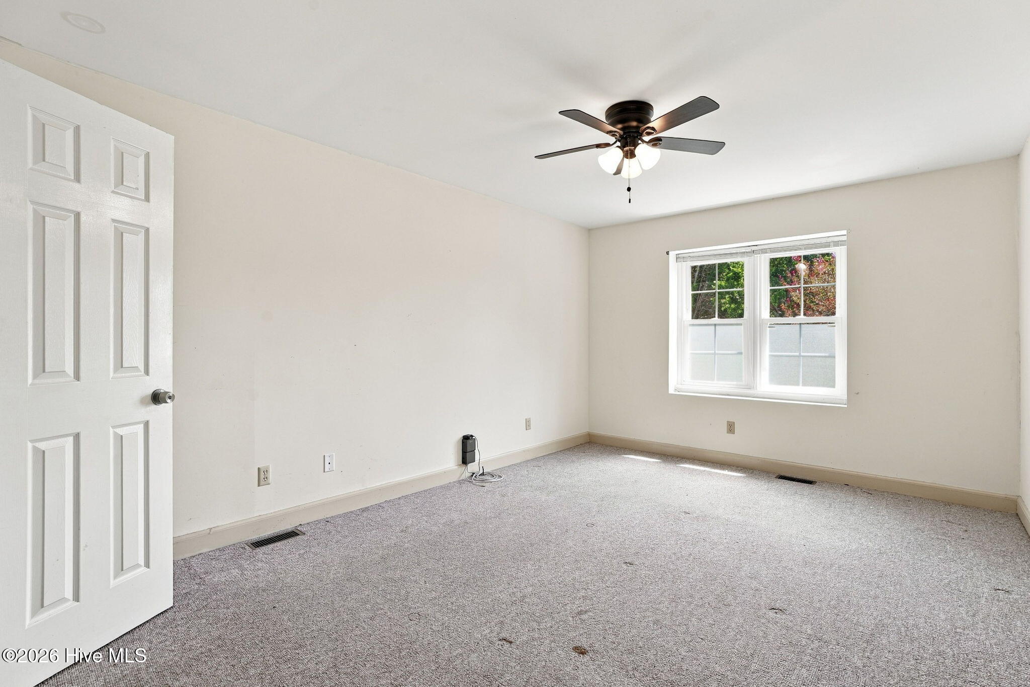 9438 Colonial Drive Property Photo 16