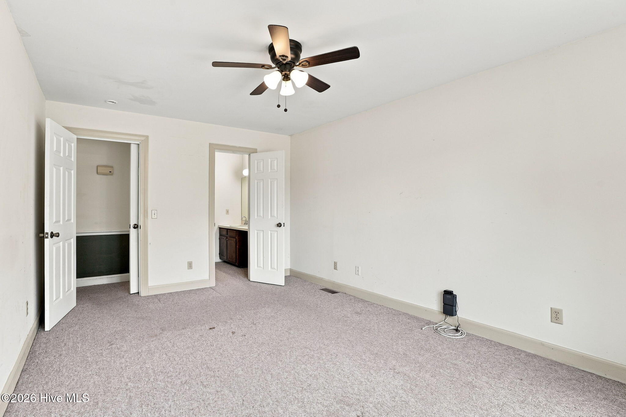 9438 Colonial Drive Property Photo 17
