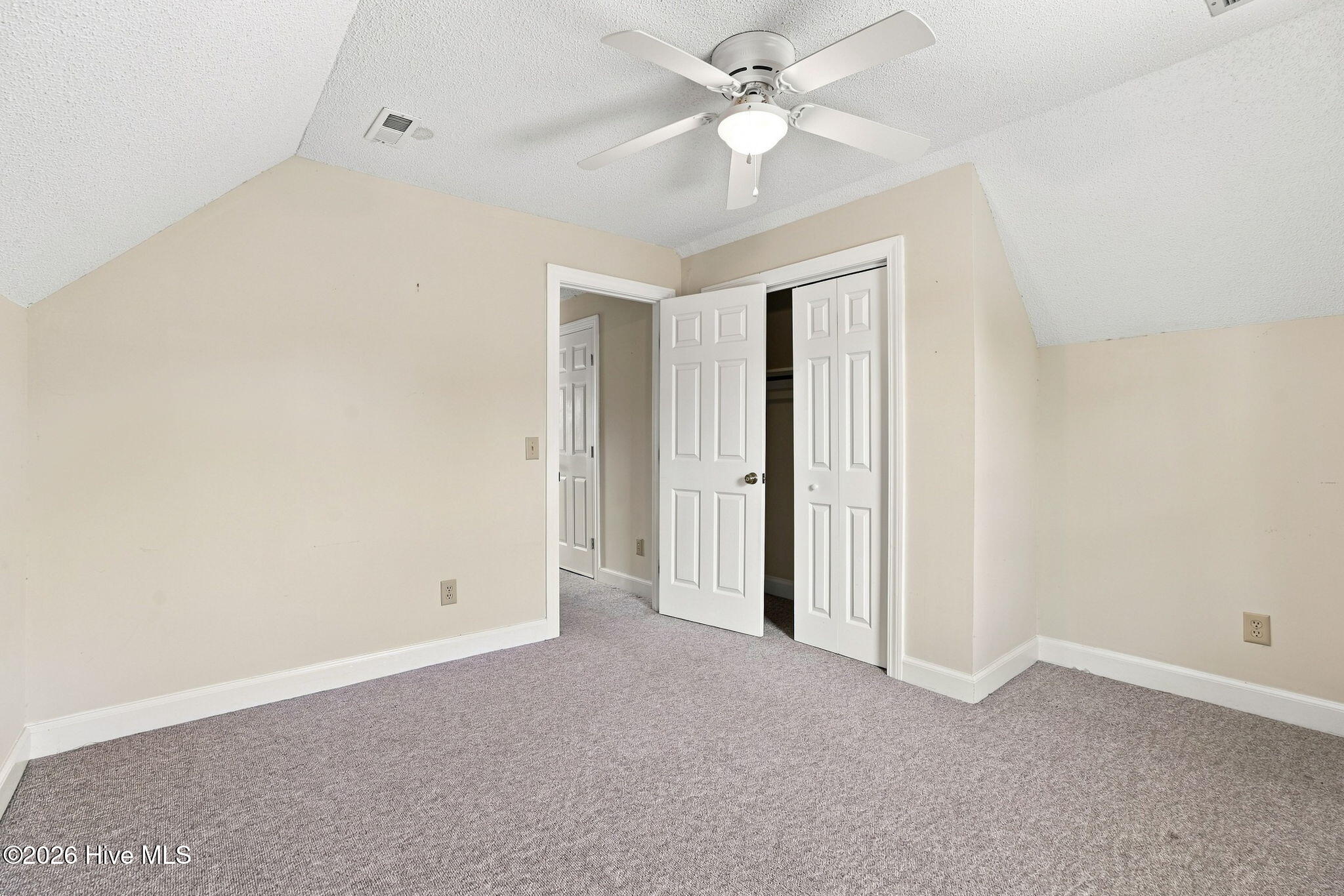 9438 Colonial Drive Property Photo 27