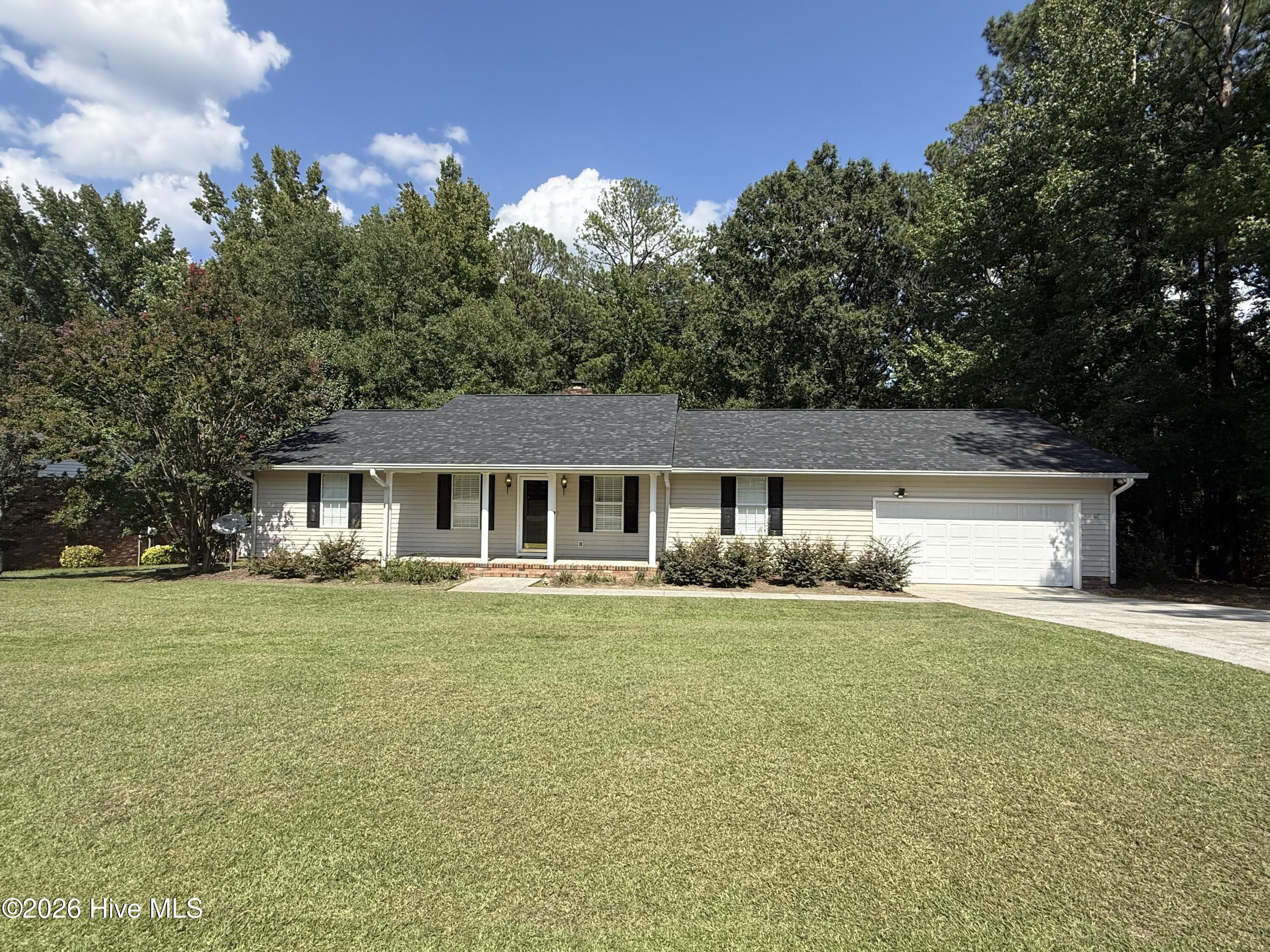 422 King Lane Property Photo 1