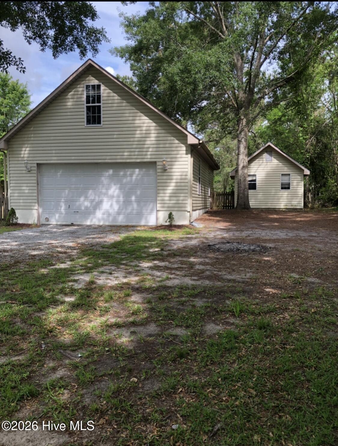 202 Meadows Lane Property Photo 6