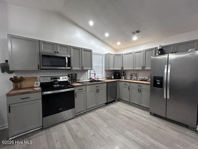 101 Cottonwood Court Property Photo 3