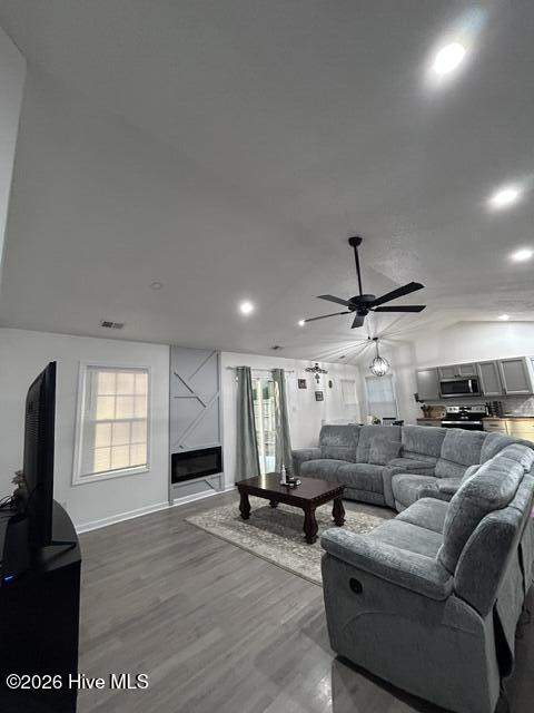 101 Cottonwood Court Property Photo 7