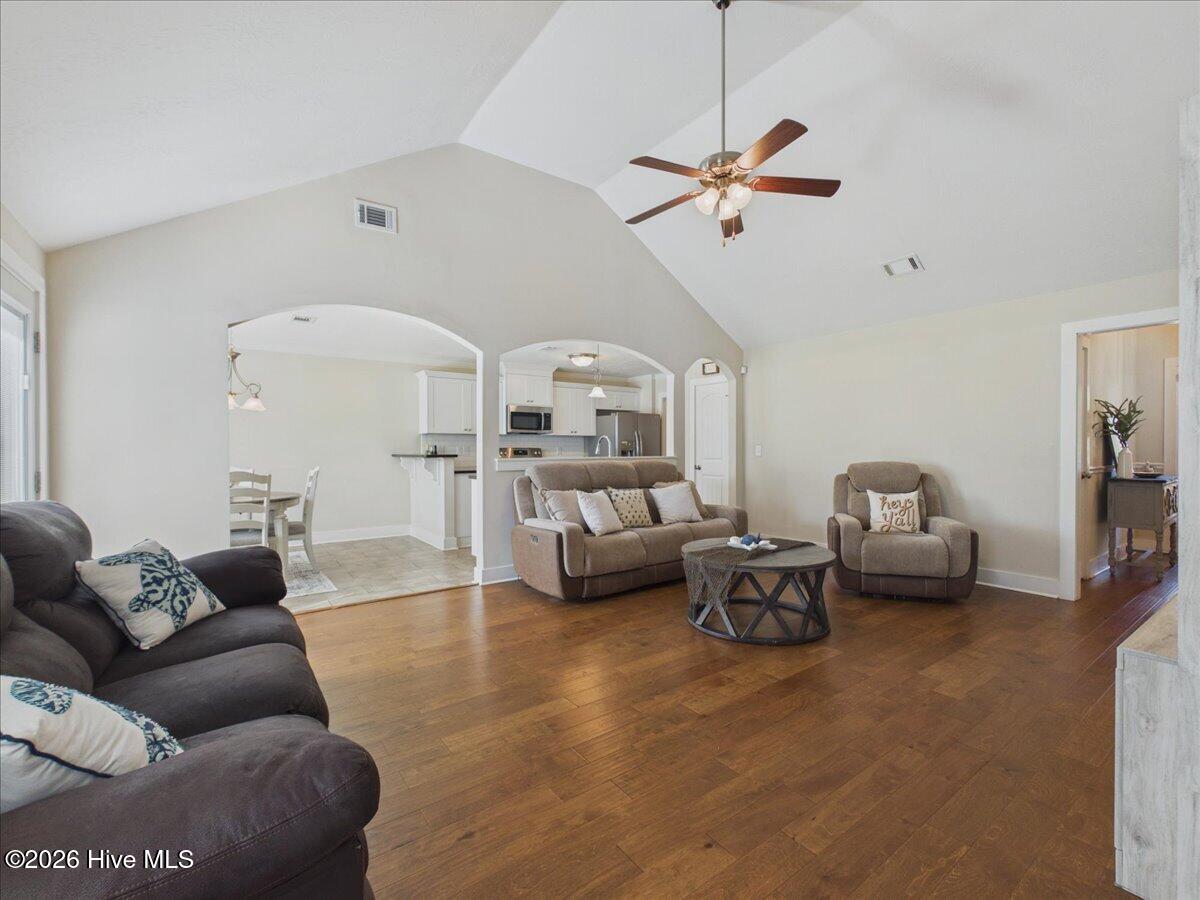 7021 Hanford Drive Property Photo 11