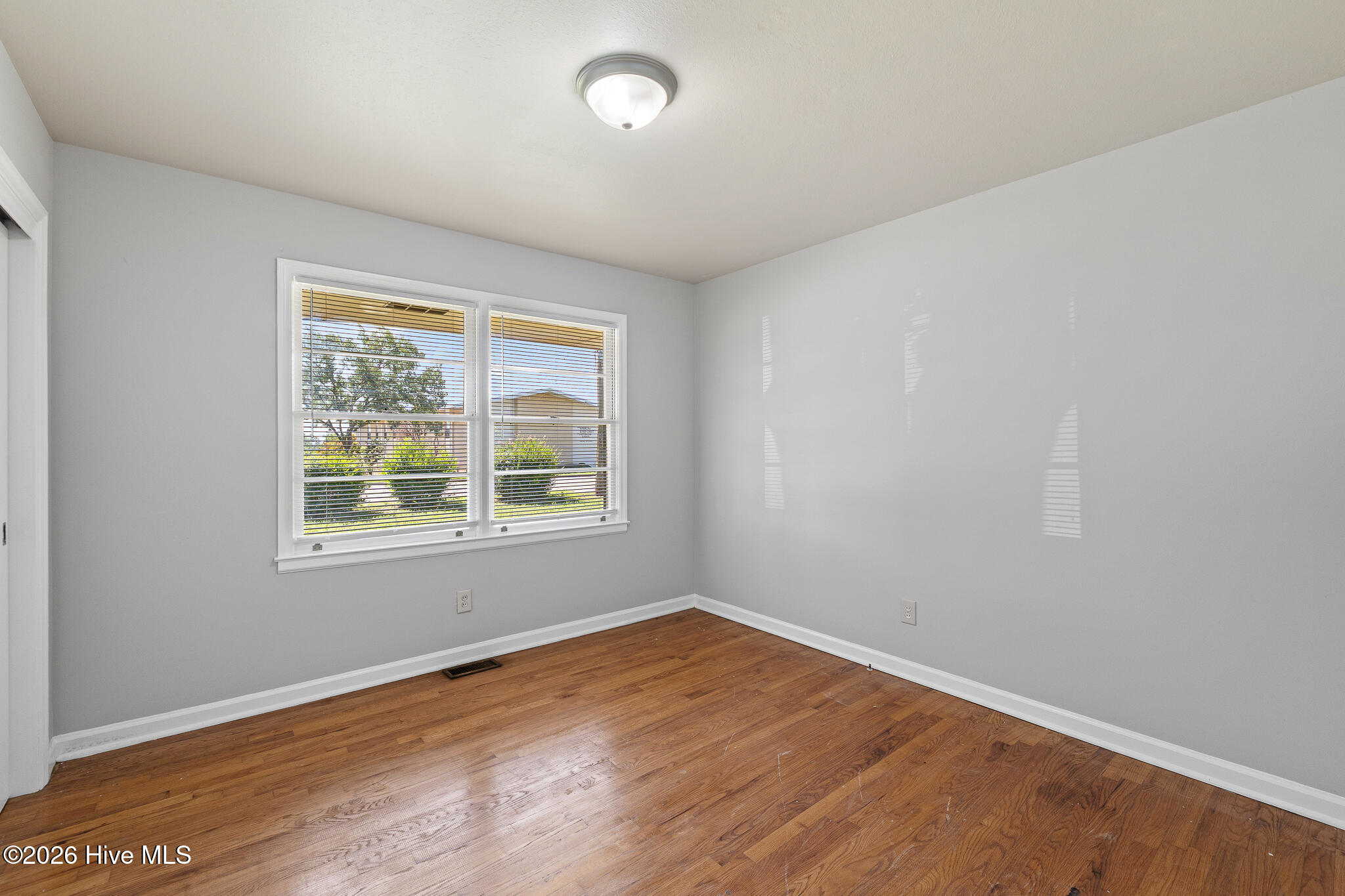 2105 Eastland Drive Property Photo 9