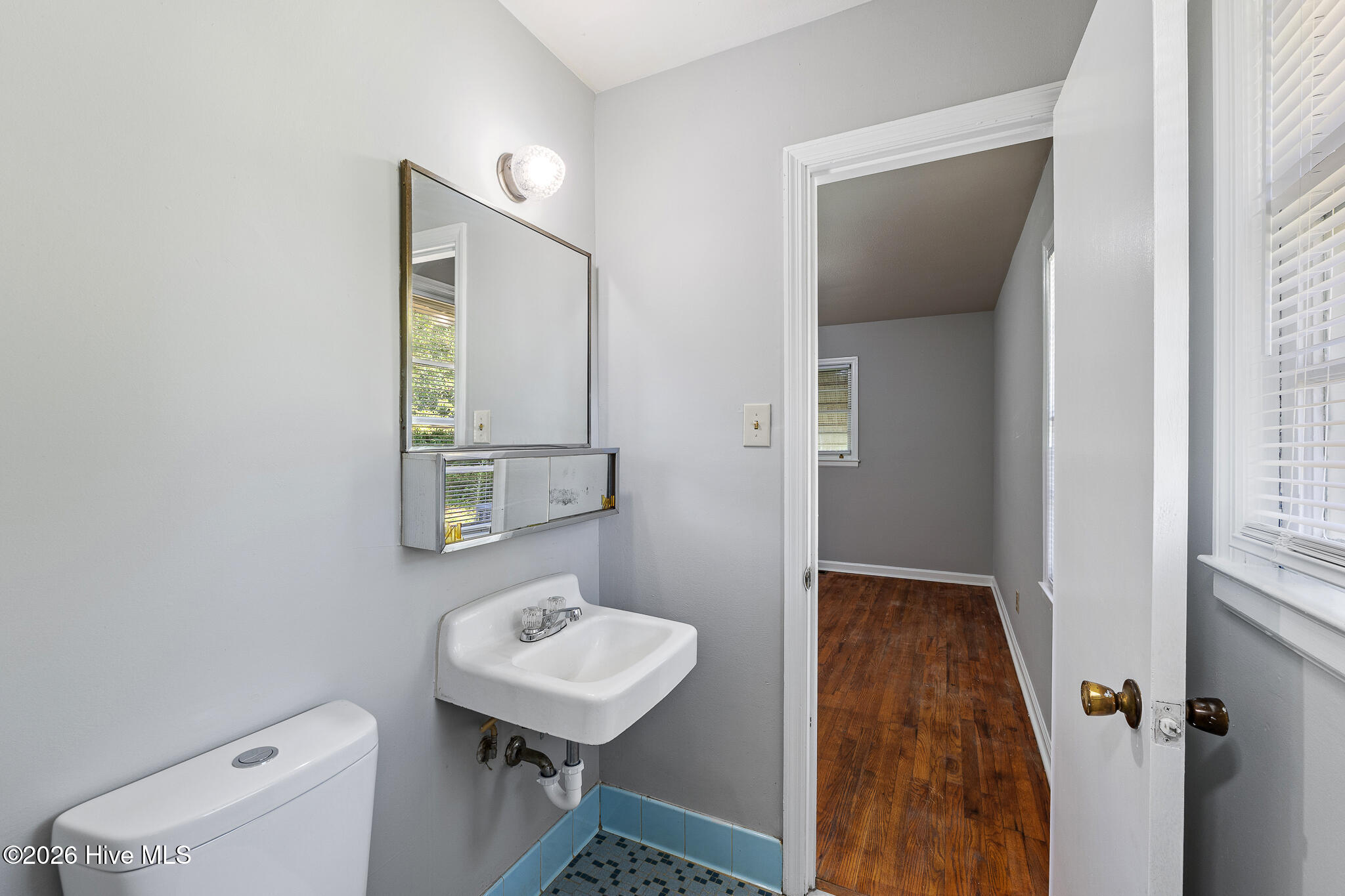 2105 Eastland Drive Property Photo 14