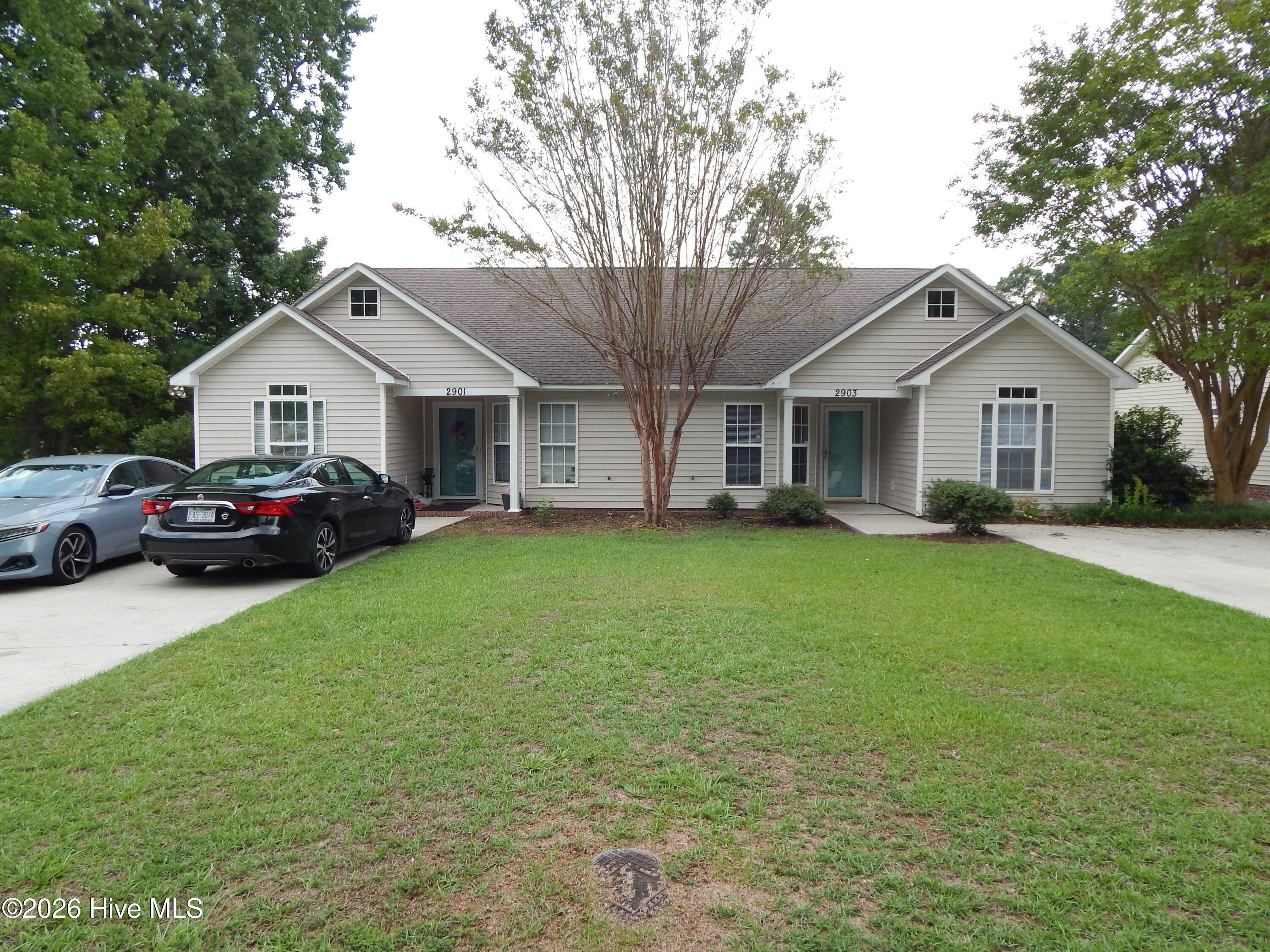 2901 Flintridge Drive Property Photo 1