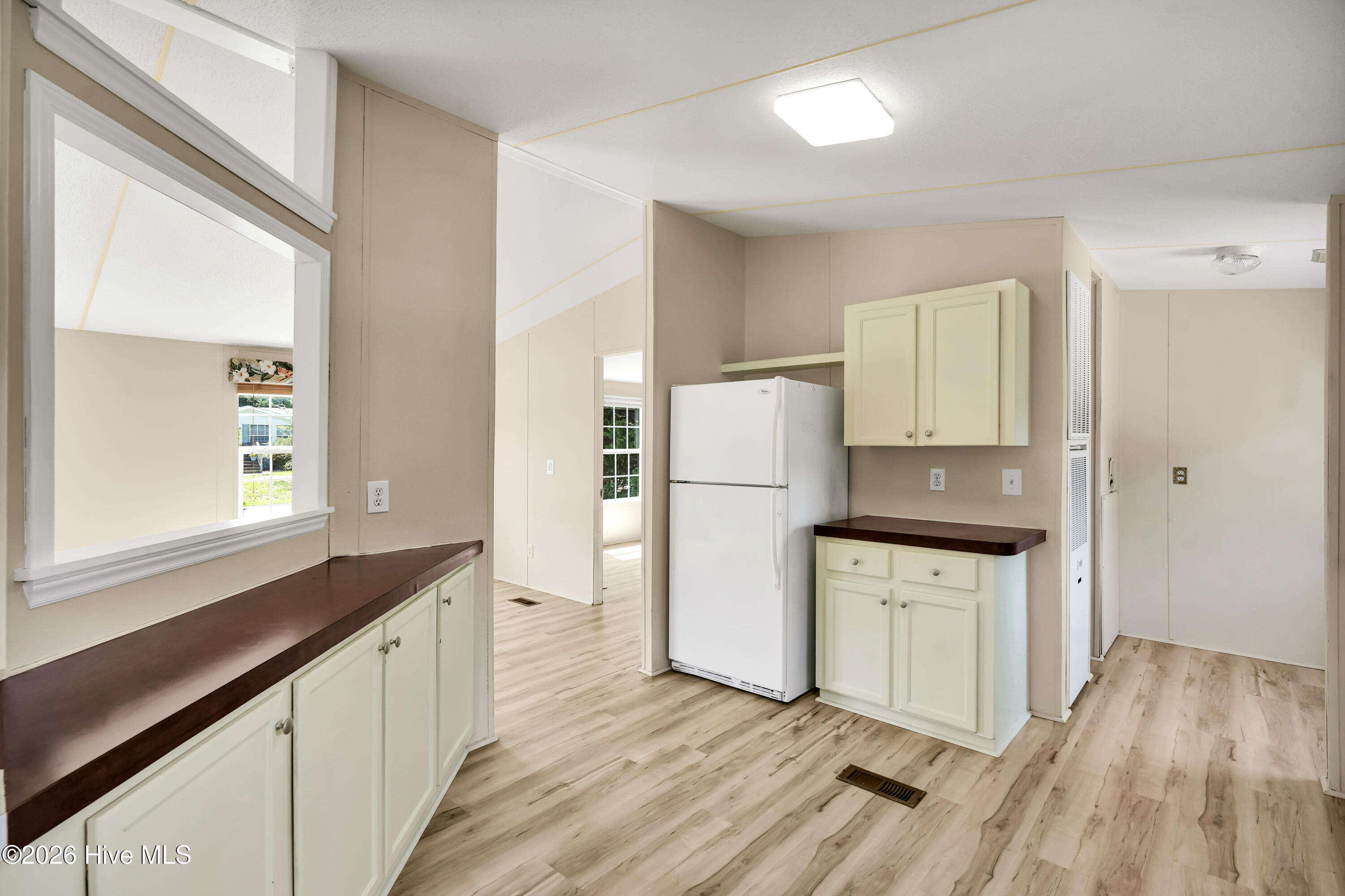 525 Soundside Drive Property Photo 11