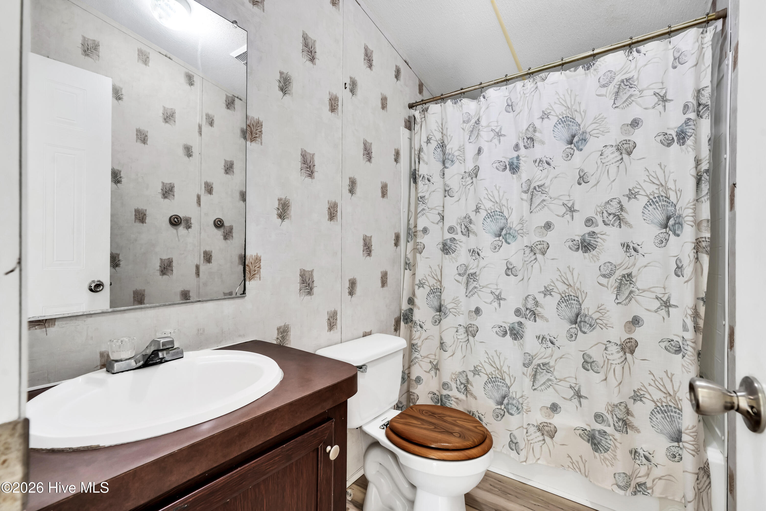525 Soundside Drive Property Photo 21