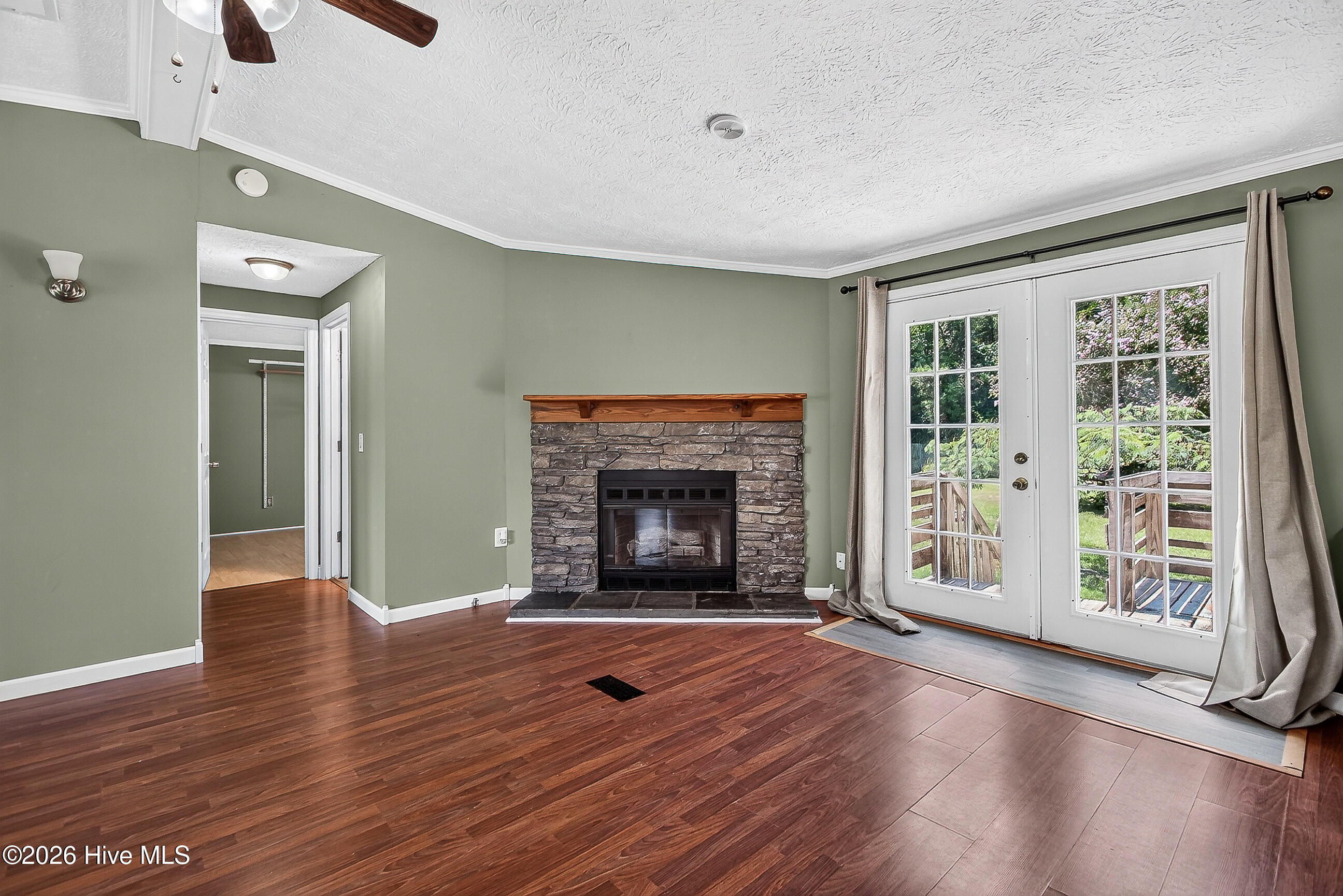 102 Seabird Lane Property Photo 8