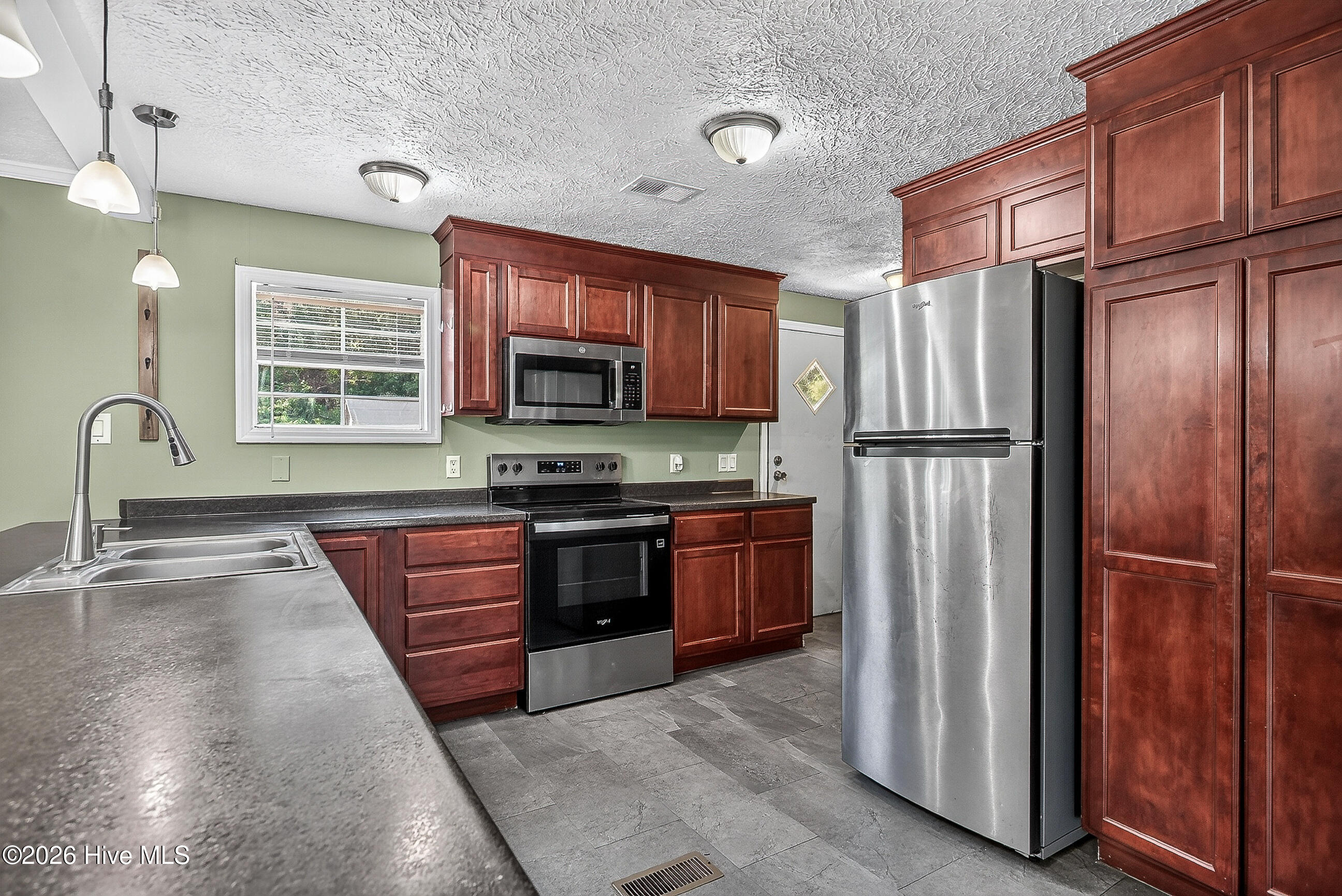 102 Seabird Lane Property Photo 15