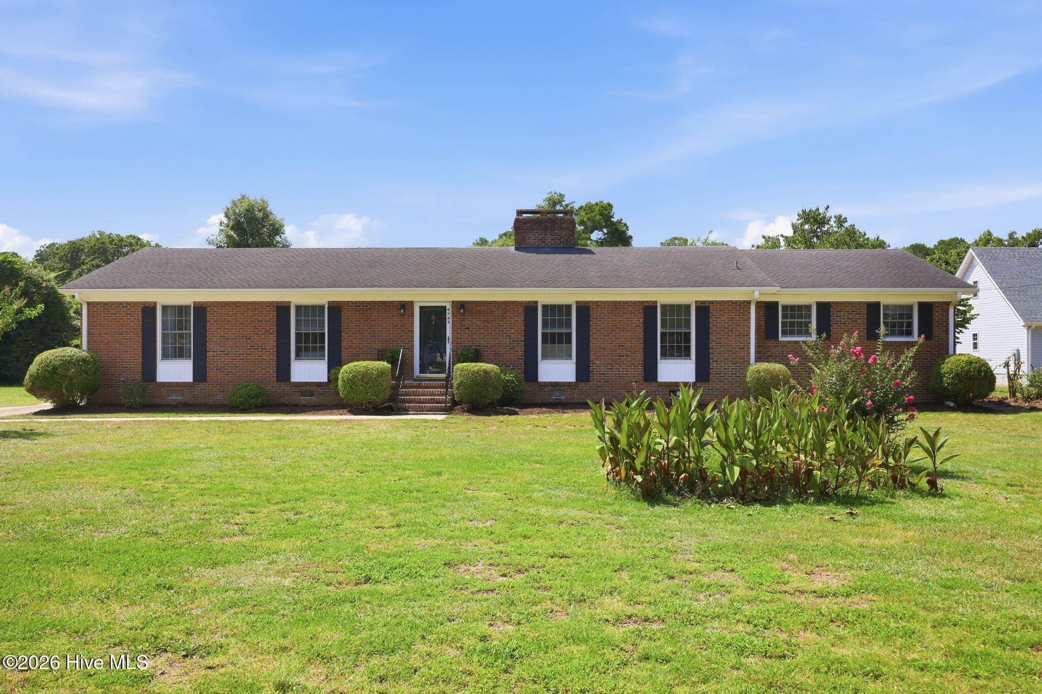 6762 River Road Property Photo 6