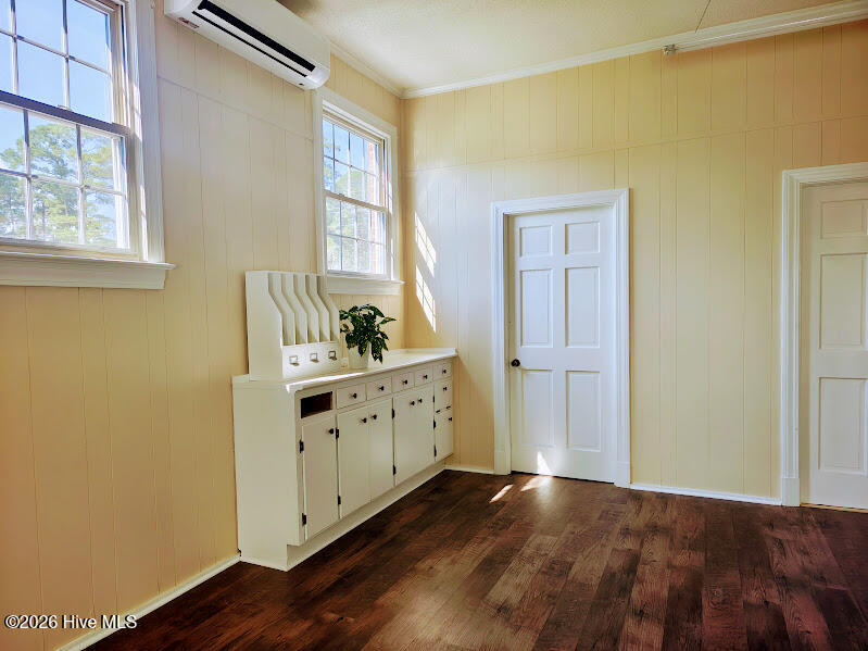 6762 River Road Property Photo 49