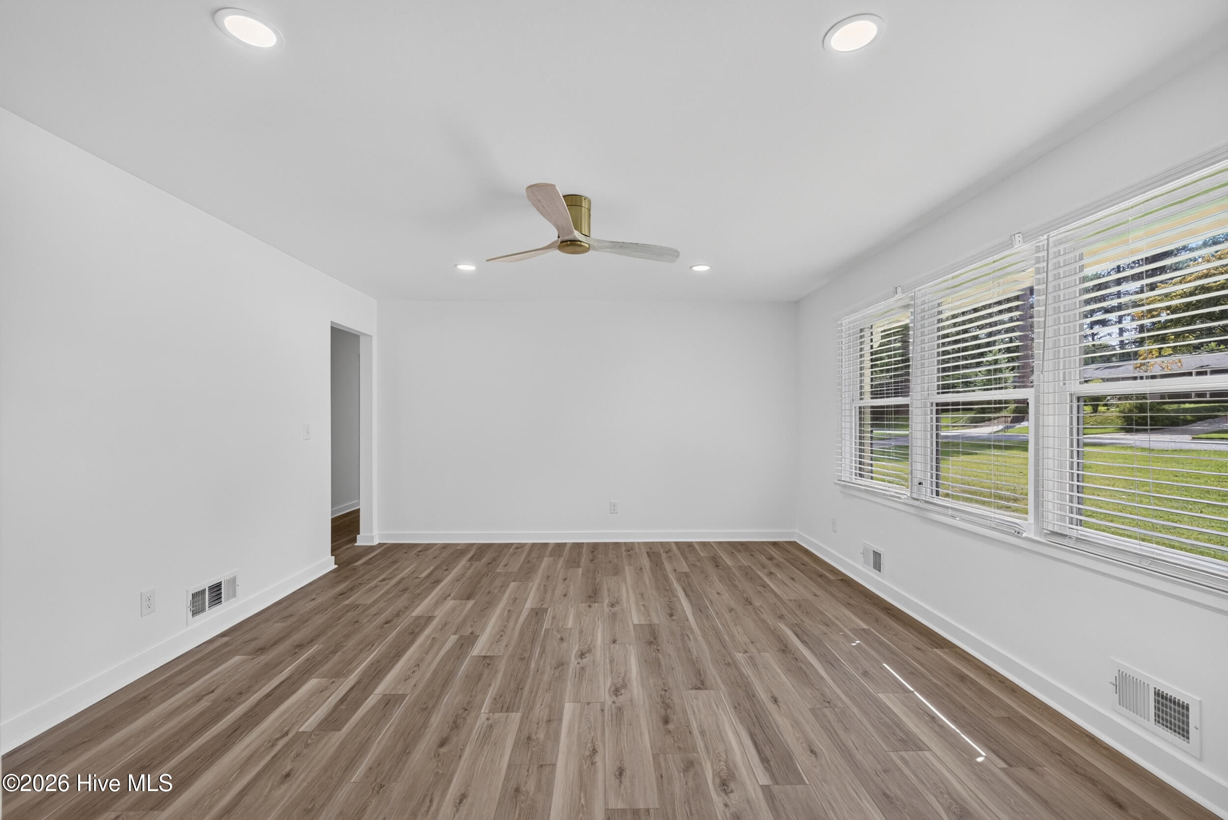 3007 Stratford Drive Property Photo 12