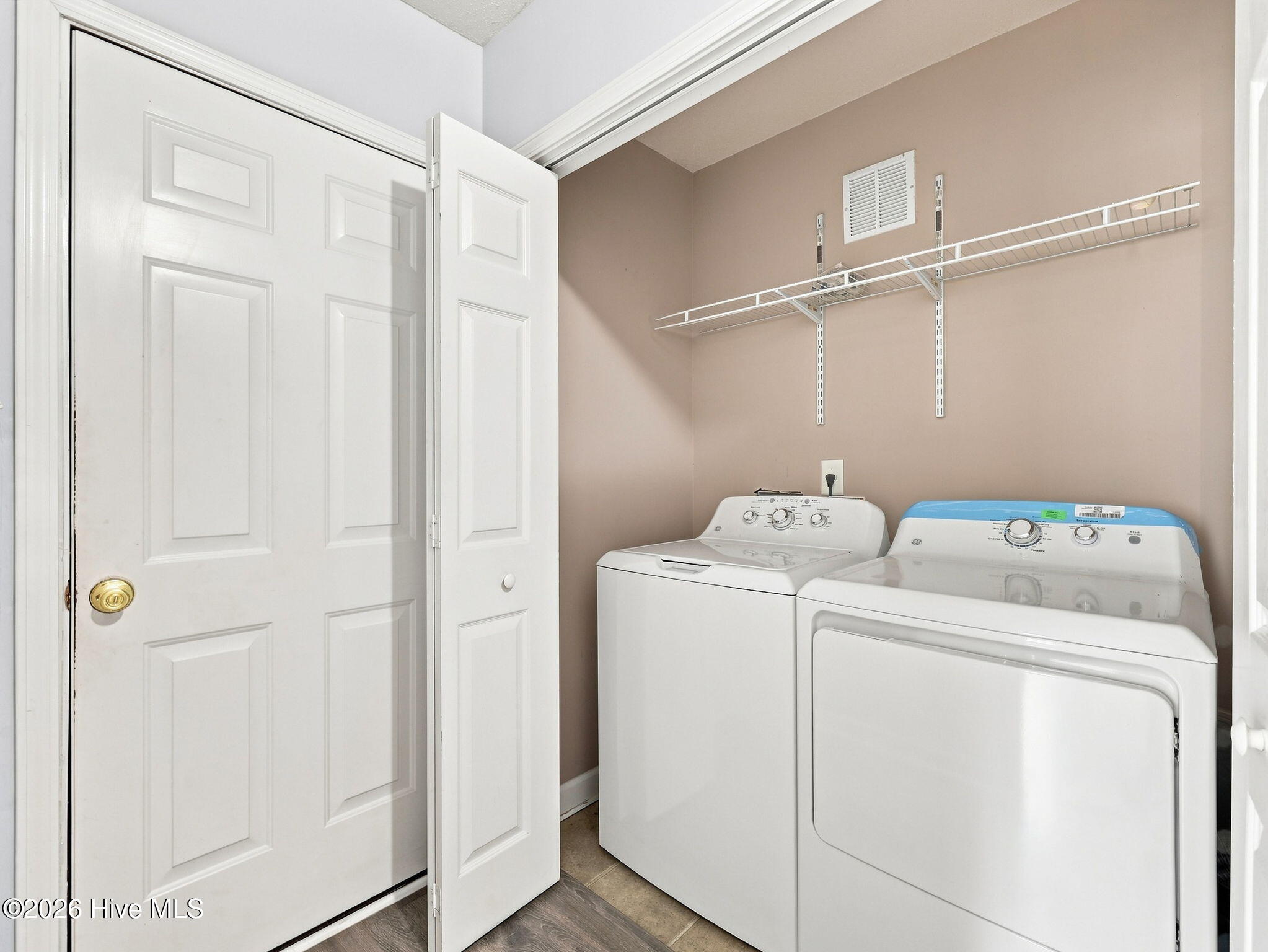 125 Whiteleaf Drive Property Photo 16