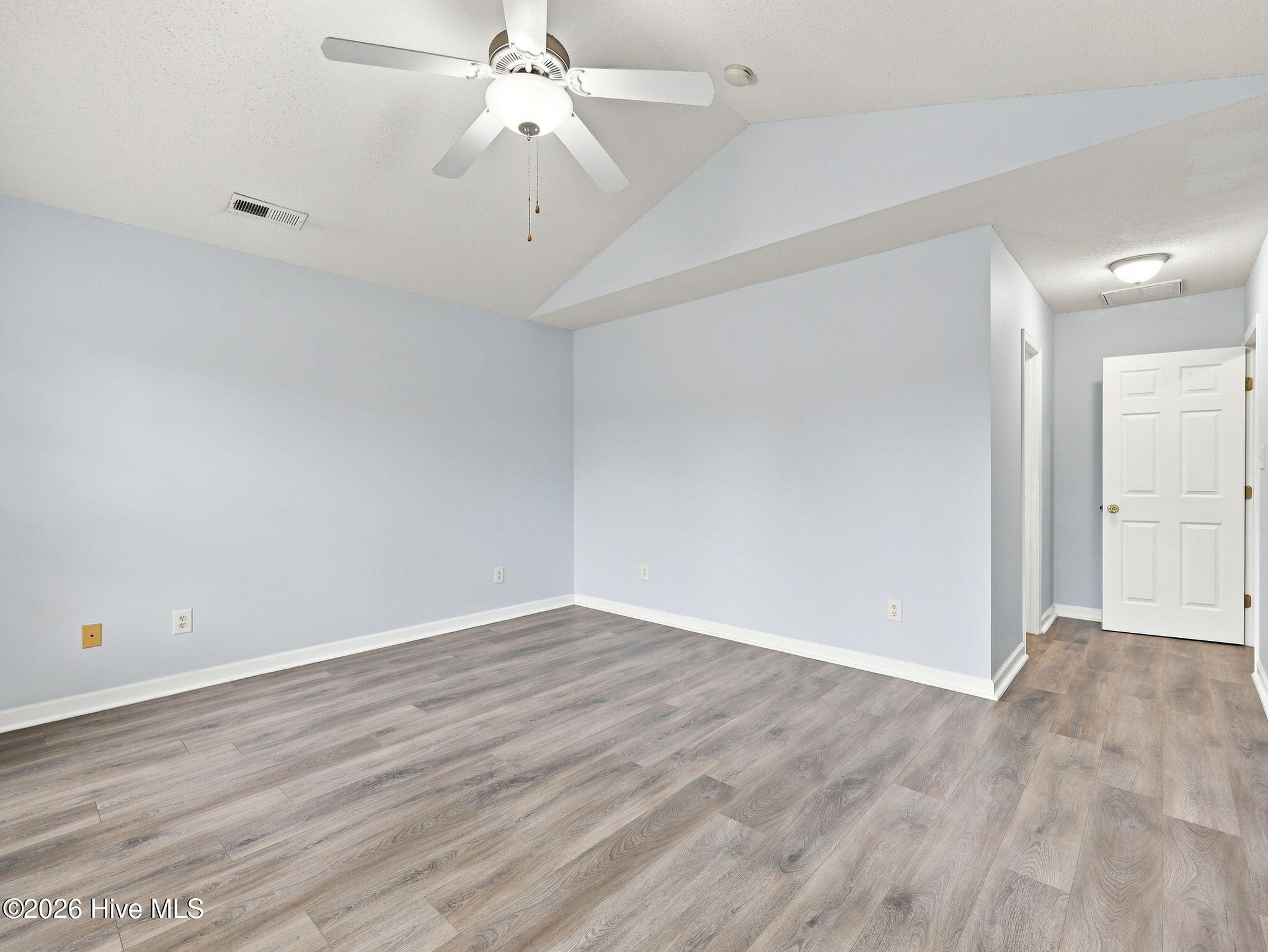 125 Whiteleaf Drive Property Photo 17