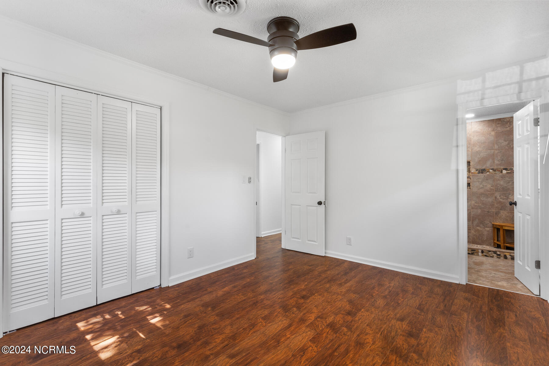13 Collins Drive Property Photo 26