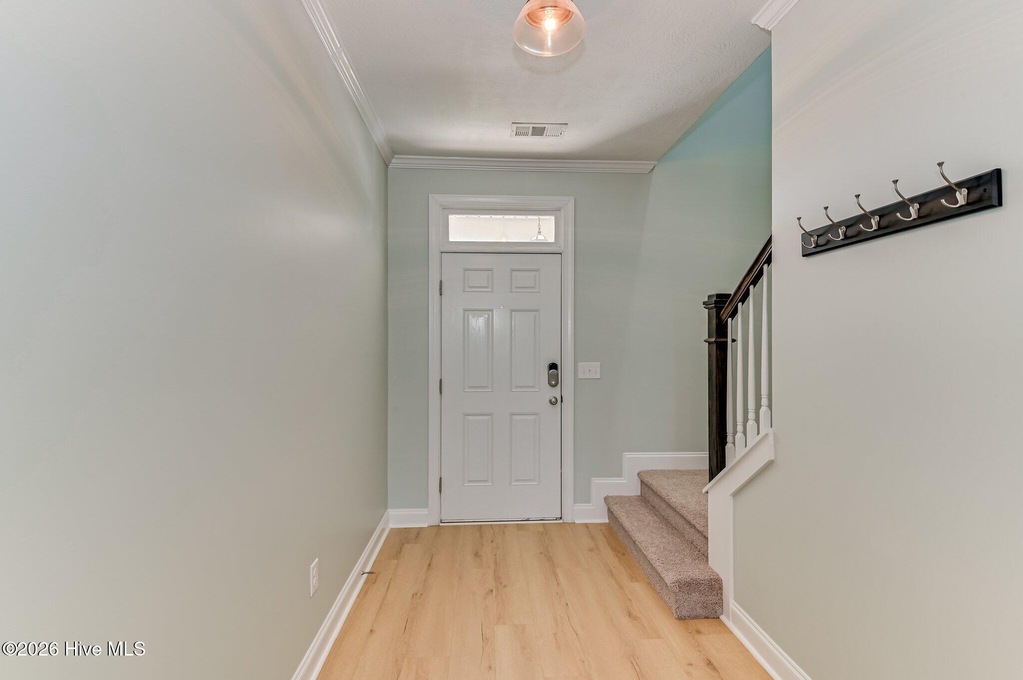 1047 Glenhaven Drive Property Photo 5