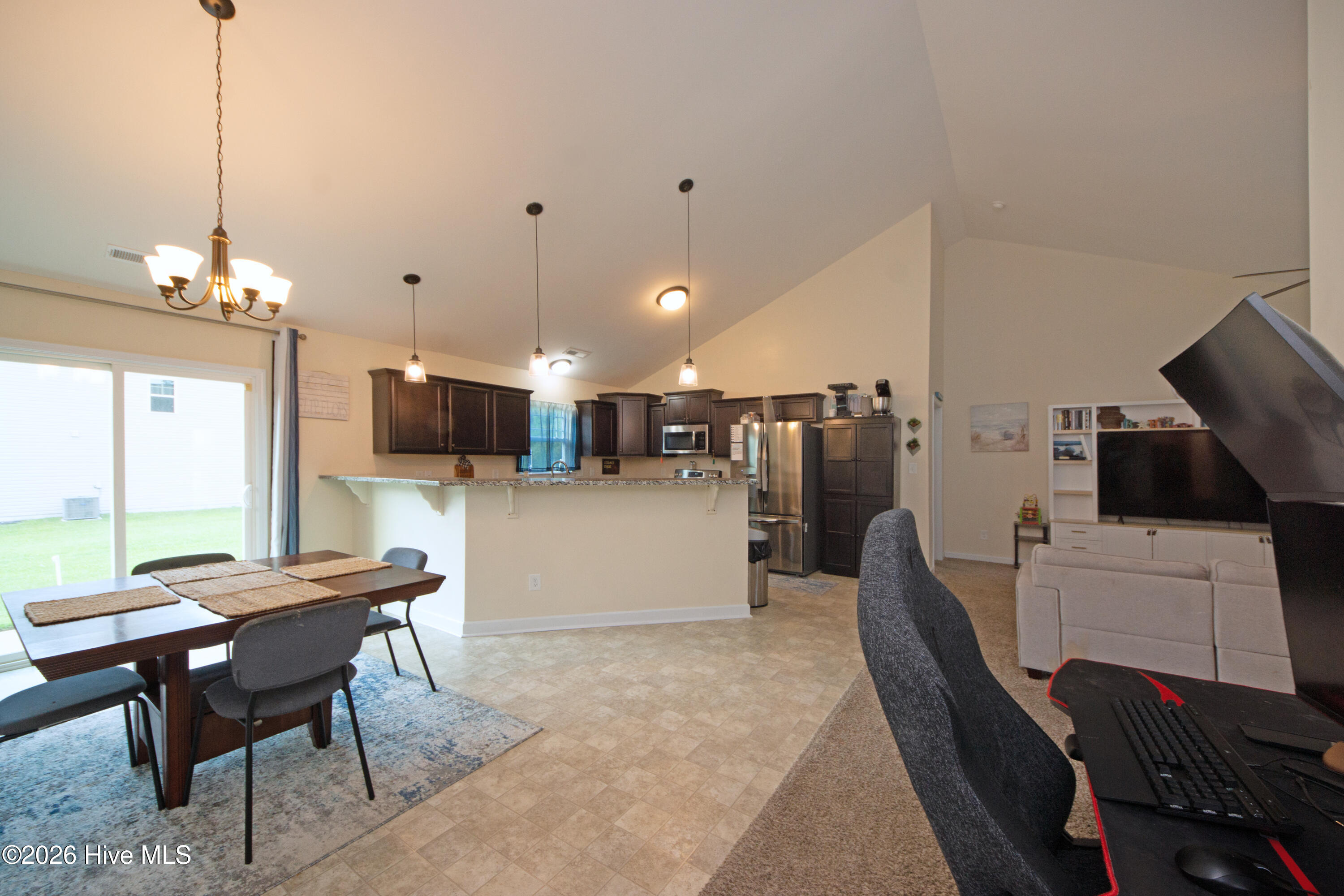 200 Gillcrest Court Property Photo 14