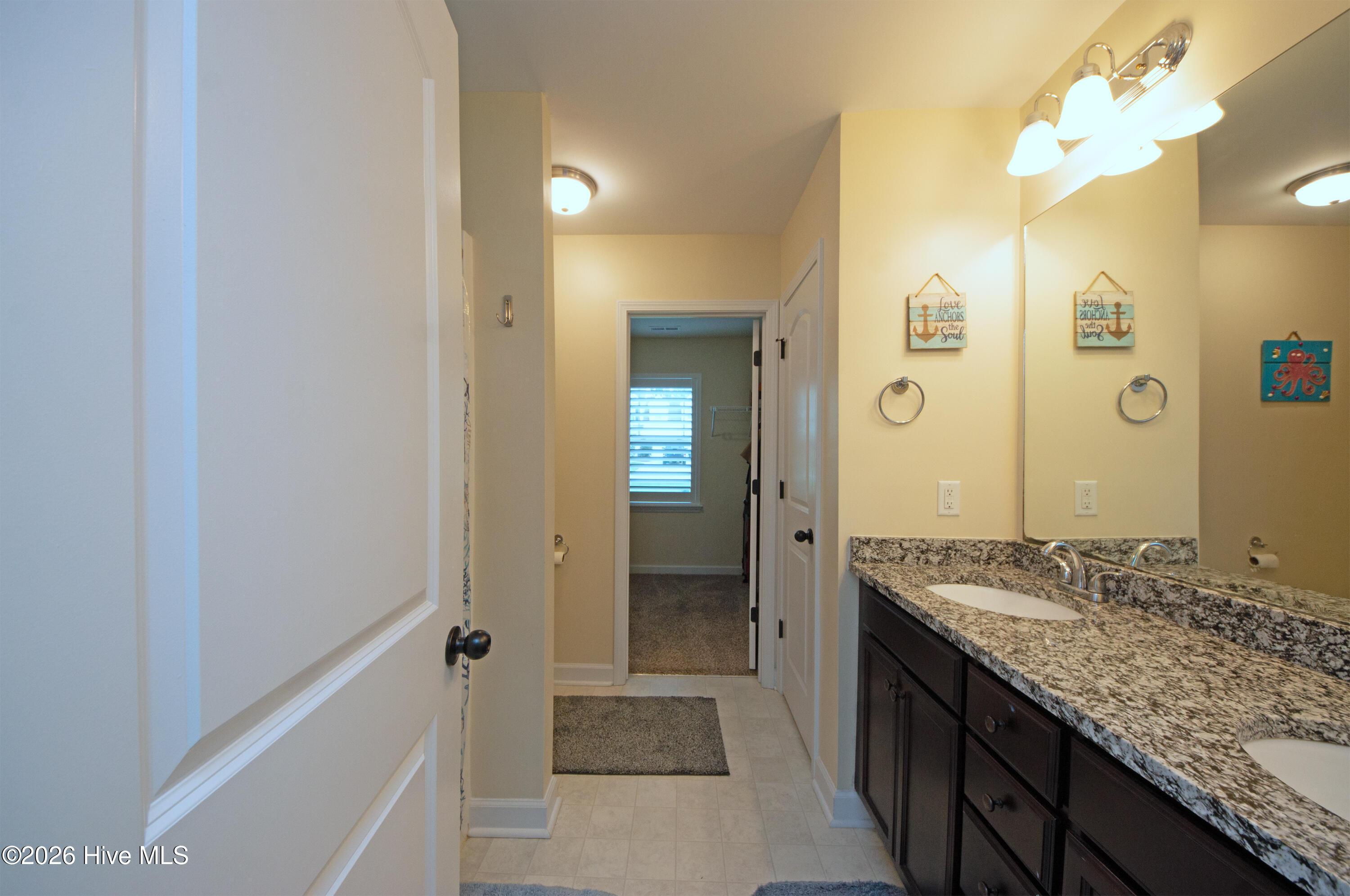 200 Gillcrest Court Property Photo 21